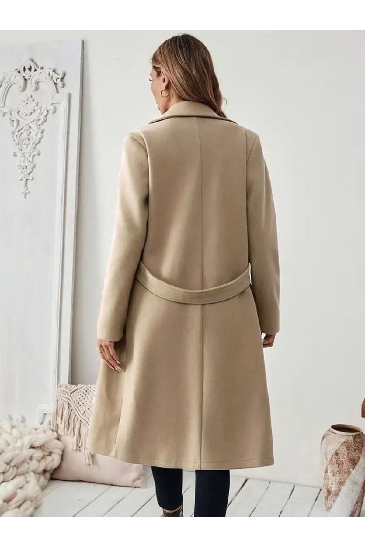 Kadın Uzun Kollu Yakalı Belde şerit Düğme Detaylı Cepli Mini Kaşe Kaban