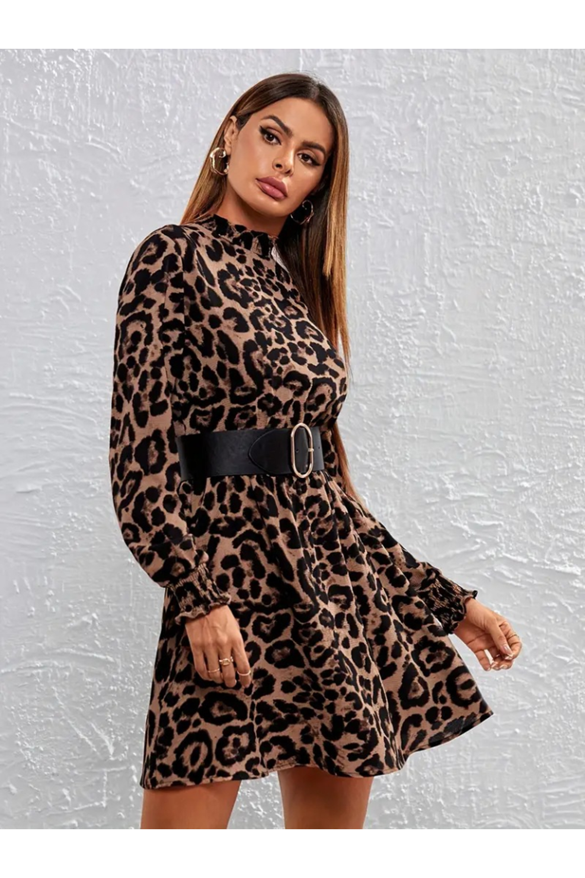 Kadın Uzun Kollu Yarı Balıkçı Yaka Leopar Desenli Kadife Elbise
