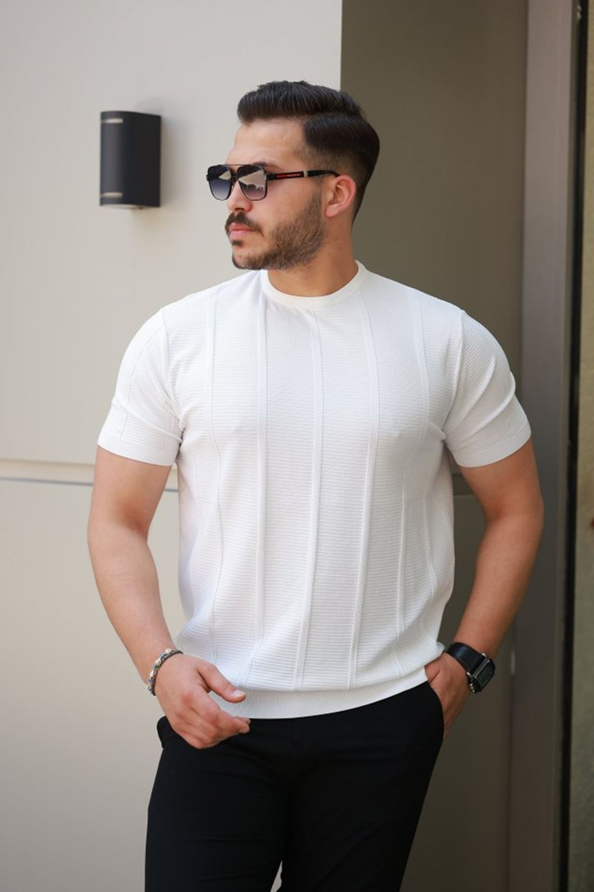 Erkek Desenli çizgi Kabartmalı Kısa Kollu Tişört