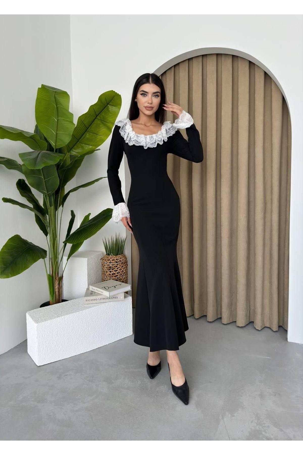 Belfast Dantel Yaka Elbise