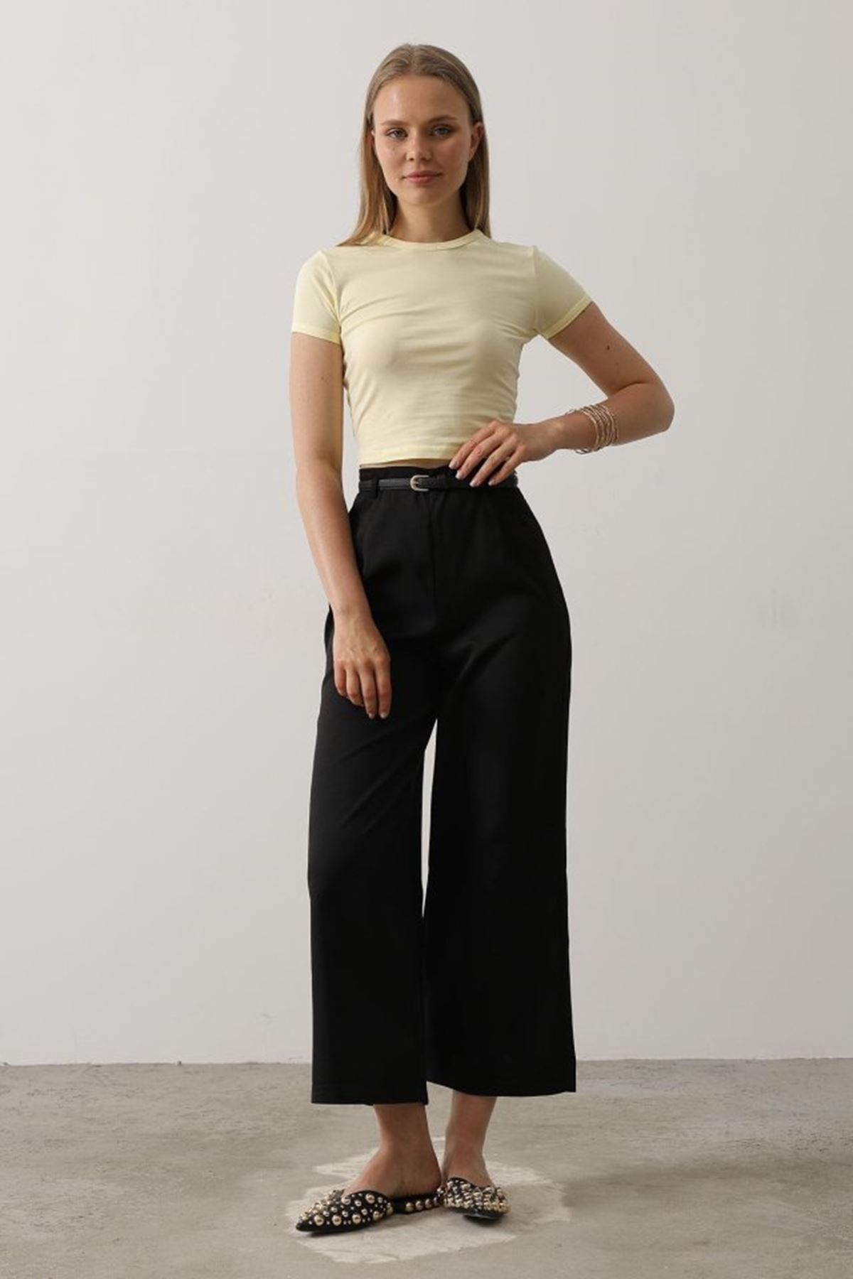 Kemer Pens Detaylı Pantolon - Siyah