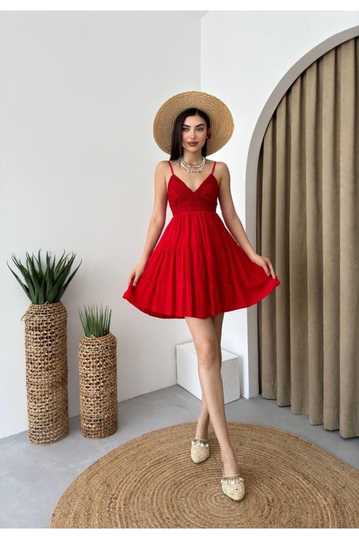 Nivel Göğsü Büzgülü Elbise