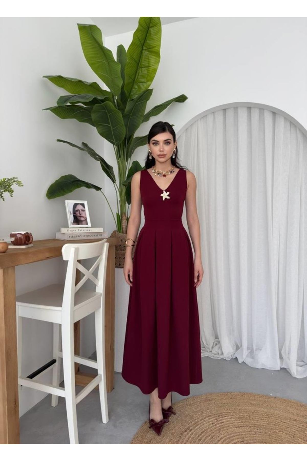 Late Yıldız Detaylı Elbise