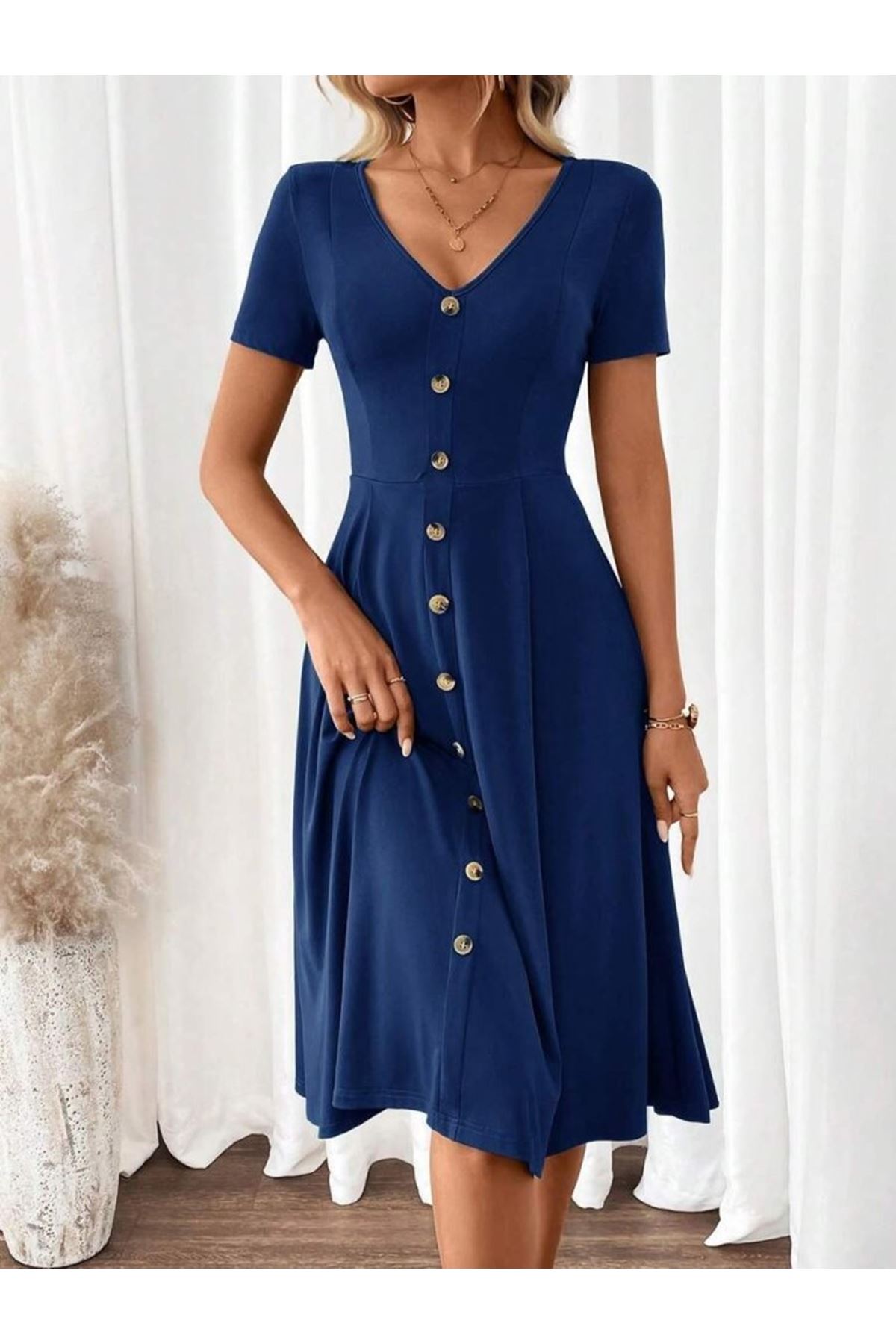 Kadın Kısa Kollu V Yakalı önden Düğmeli A Kesim Dokuma Elbise