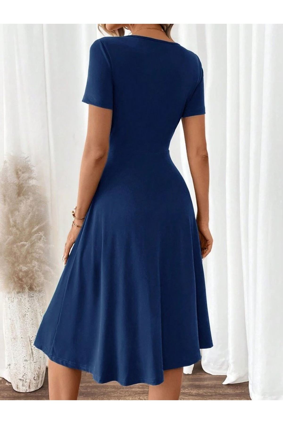 Kadın Kısa Kollu V Yakalı önden Düğmeli A Kesim Dokuma Elbise