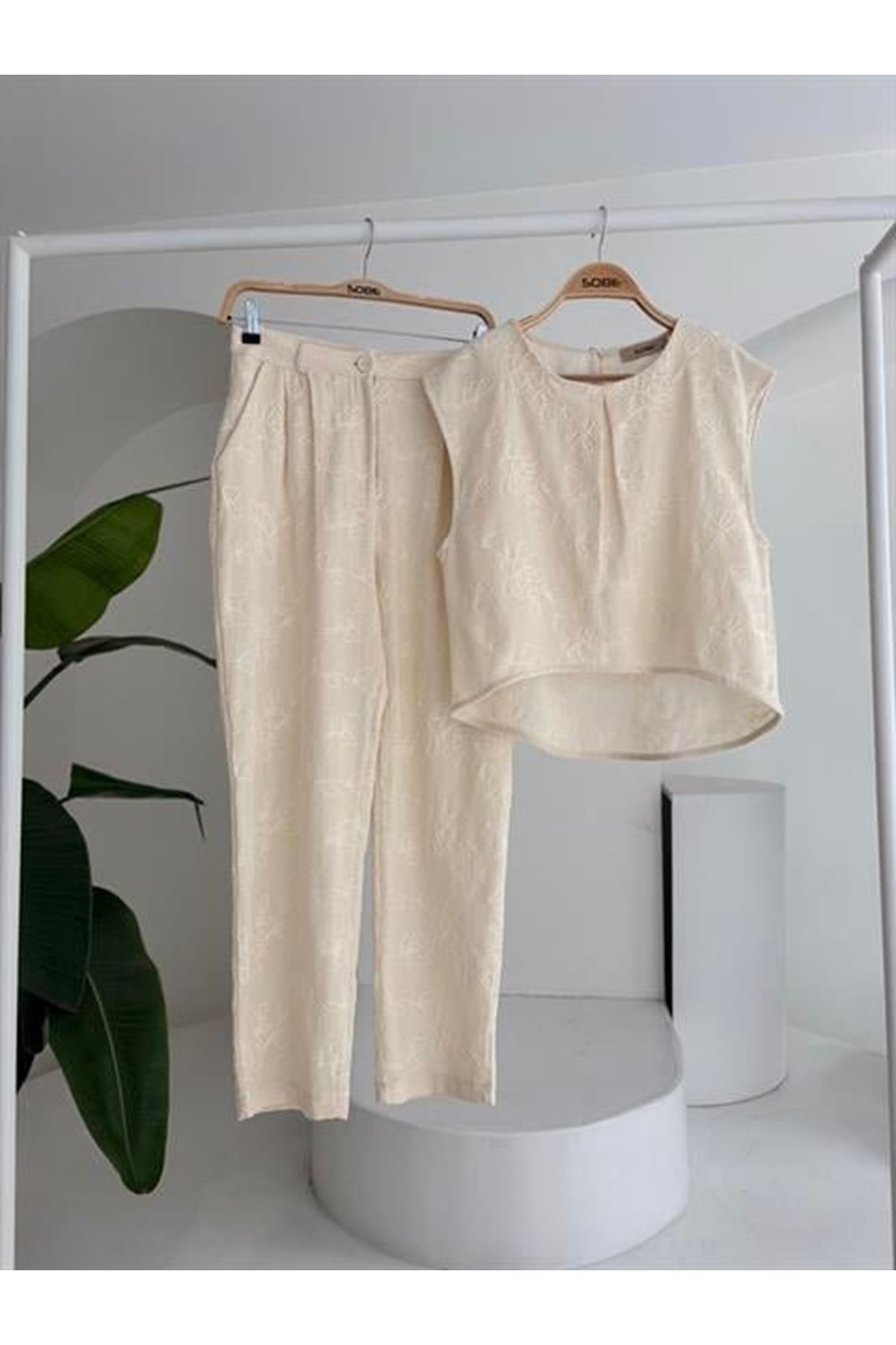 Shalina Süzüne Nakışlı Crop Takım 9796-08