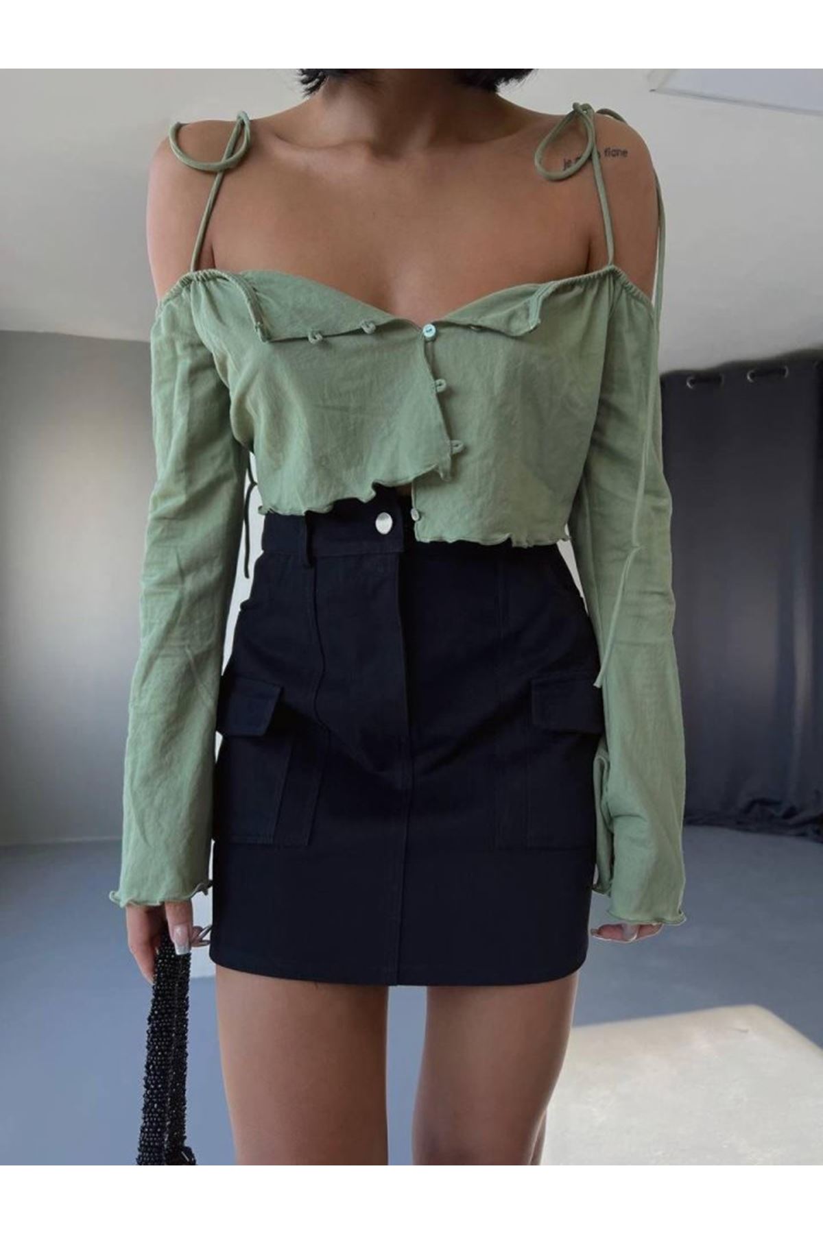 GABARDİN KISA ETEK CEP DETAYLI - Siyah