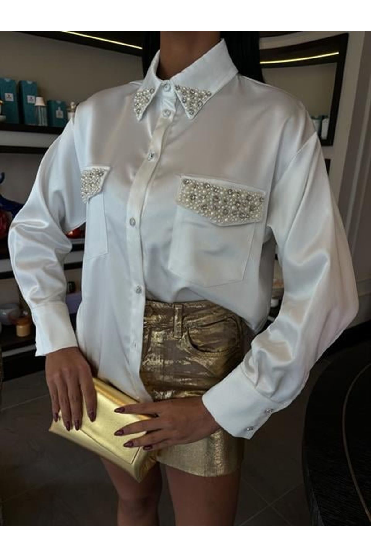 Yaka Ve Cep İnci Taşlı Saten Gömlek 3423