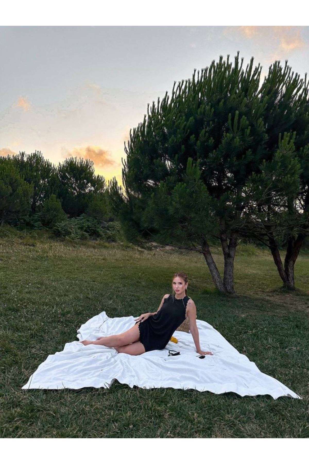 Kadın Keten Kumaş Kolsuz Mini Boy Elbise