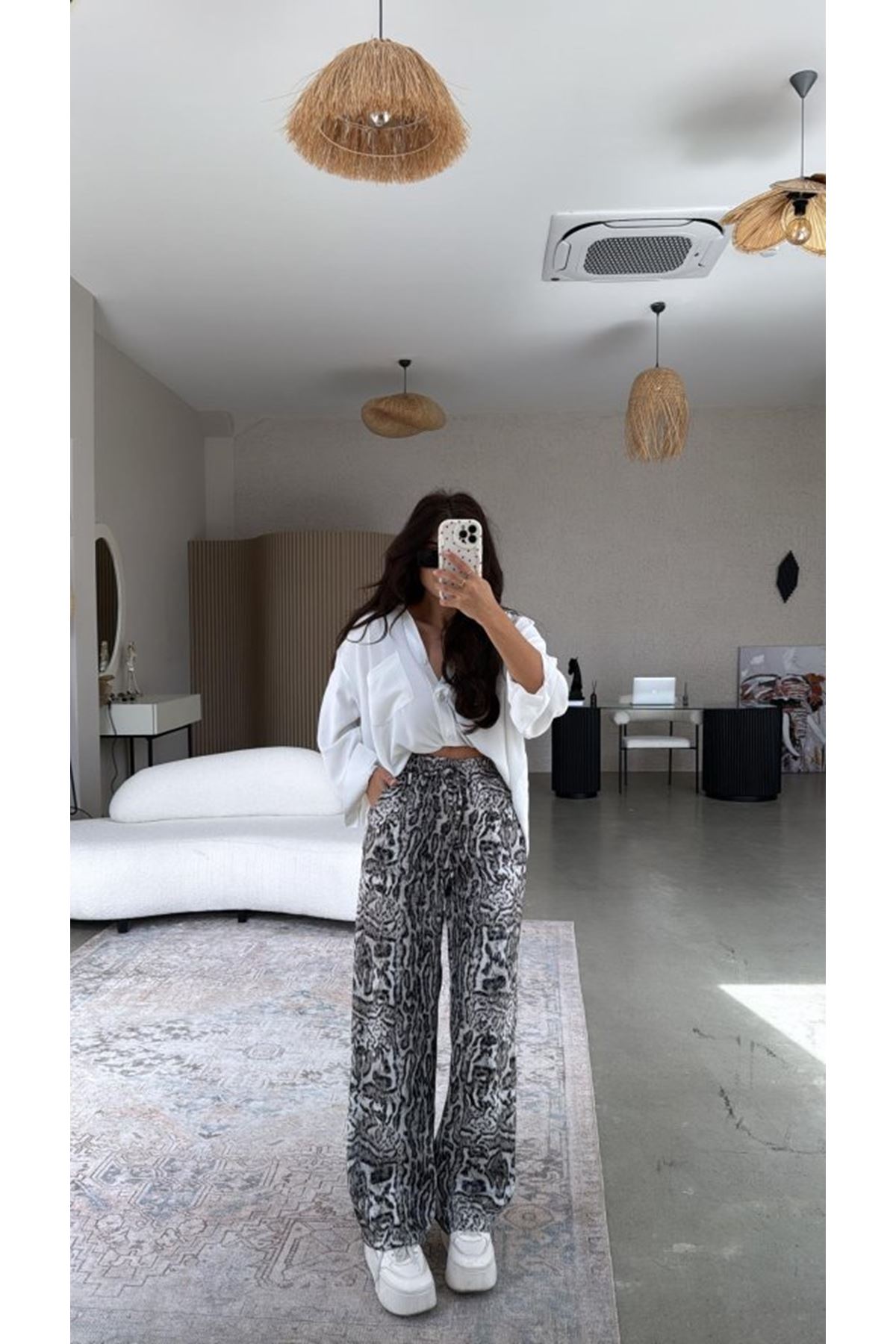 Kadın Saten Kumaş Leopar Desenli Pantolon