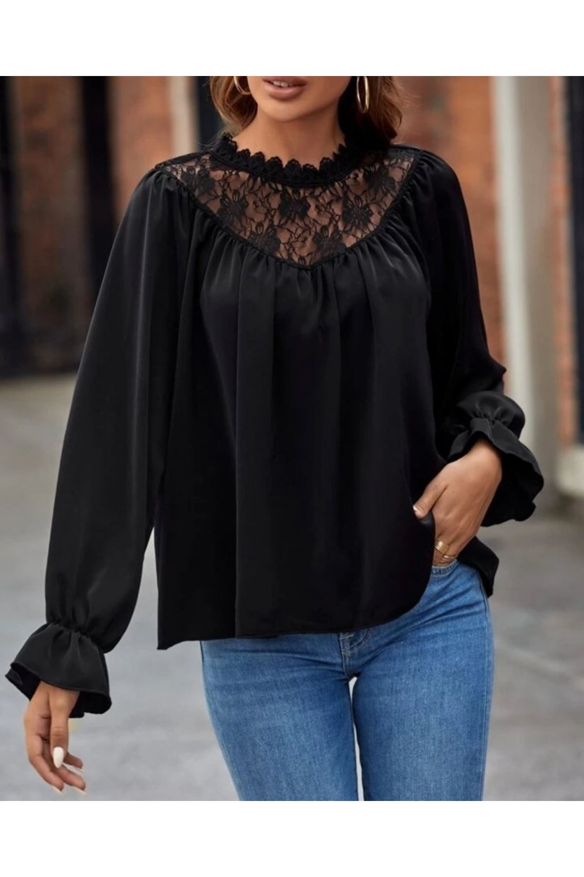 Kadın Uzun Kollu Dantelli Salaş Sandy Bluz