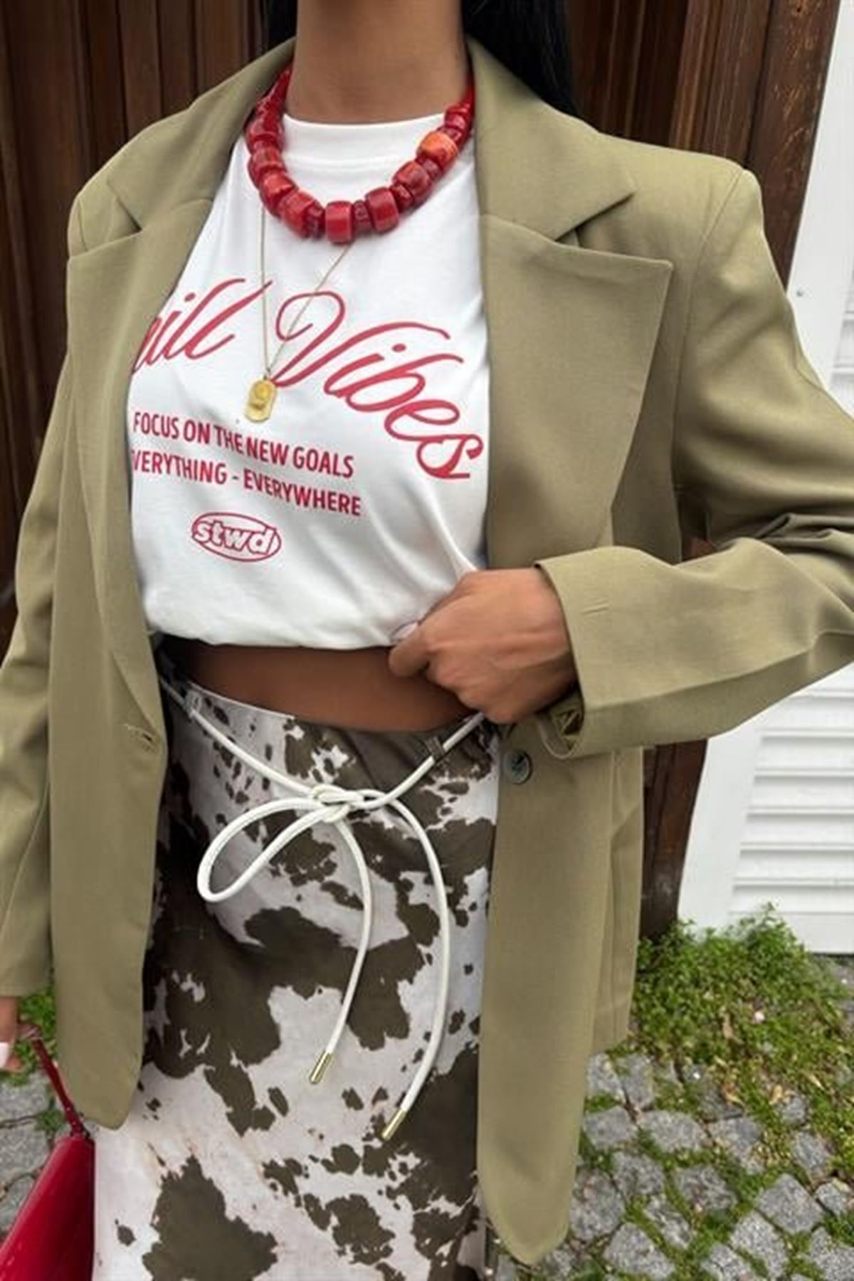 İnce Deri Kemerli Chanel Saten Etek 4050