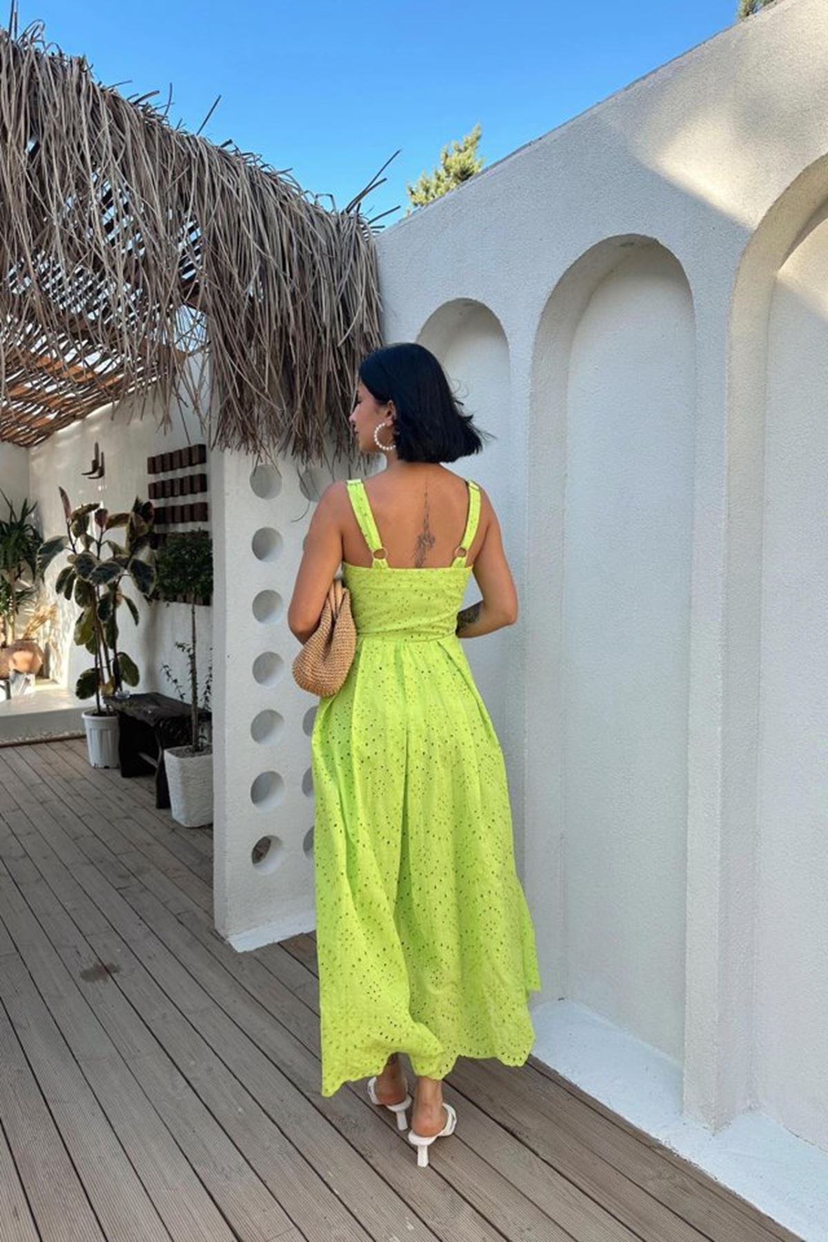 Yağ Yeşili Askılı Aparatlı Brode Elbise