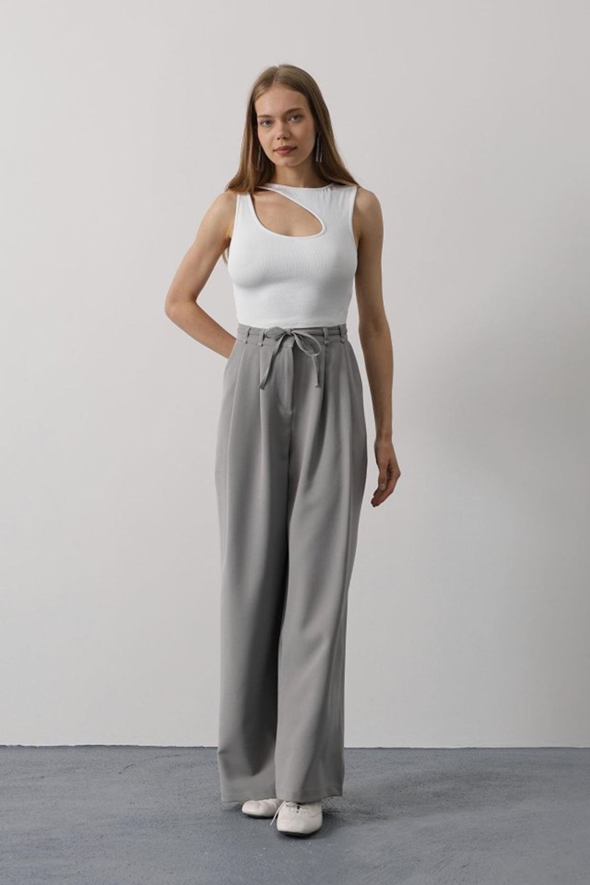 Pileli Bağcıklı Oversize Pantolon - Gri