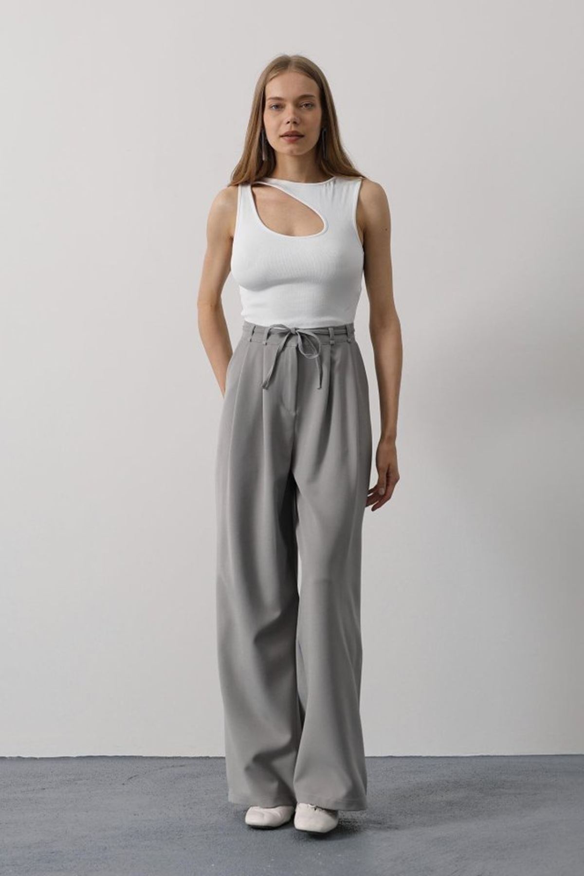 Pileli Bağcıklı Oversize Pantolon - Gri