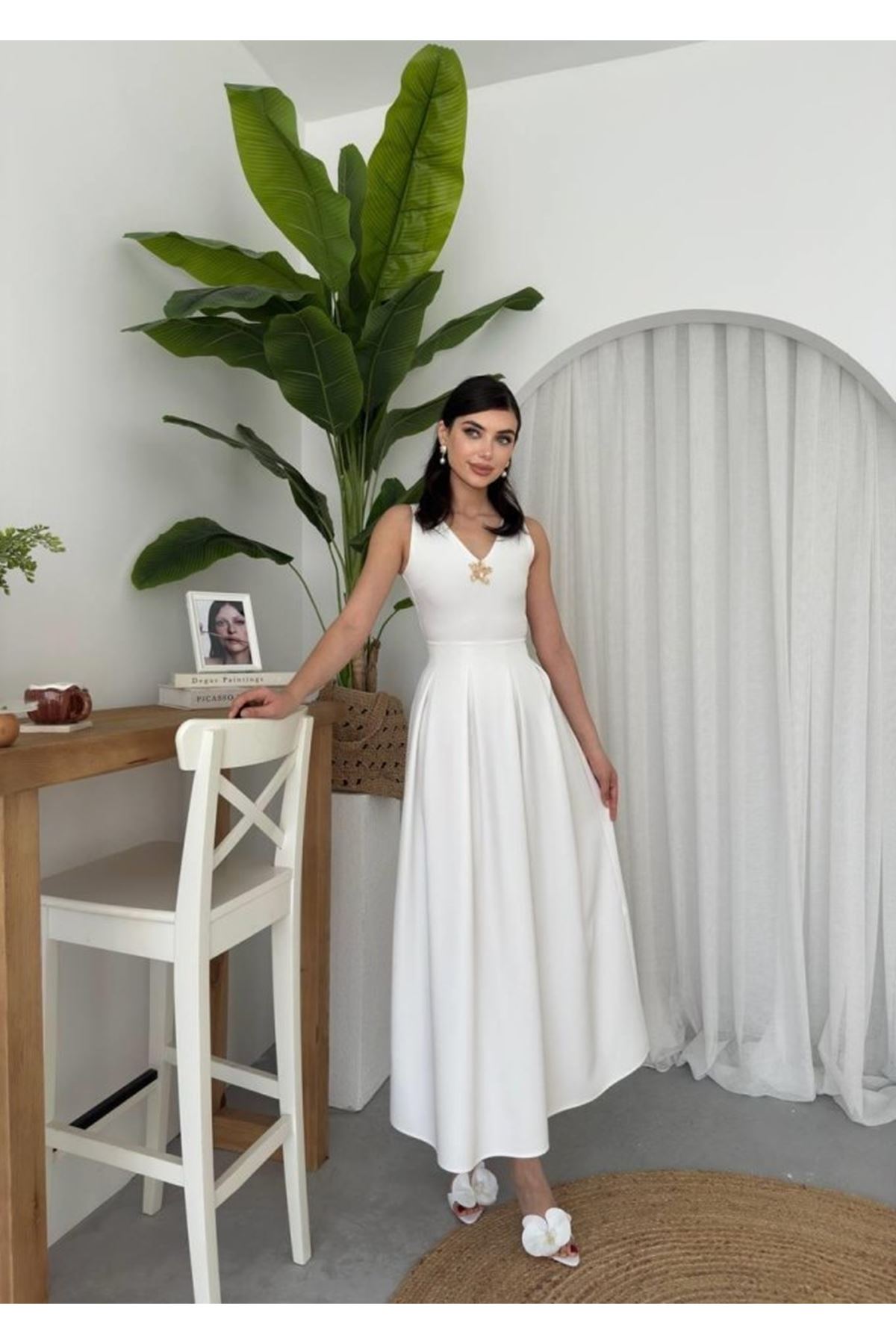 Late Yıldız Detaylı Elbise