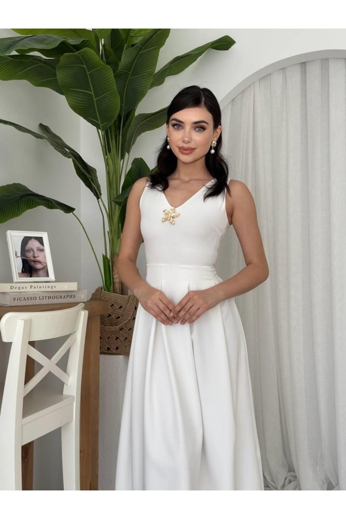 Late Yıldız Detaylı Elbise