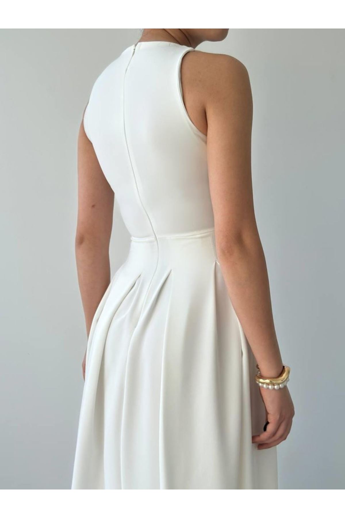 Late Yıldız Detaylı Elbise