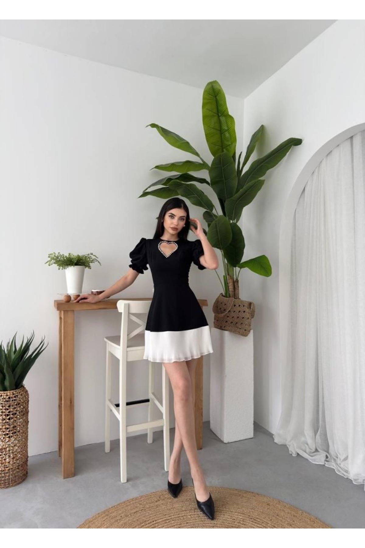 Safe Kalp Detaylı Elbise