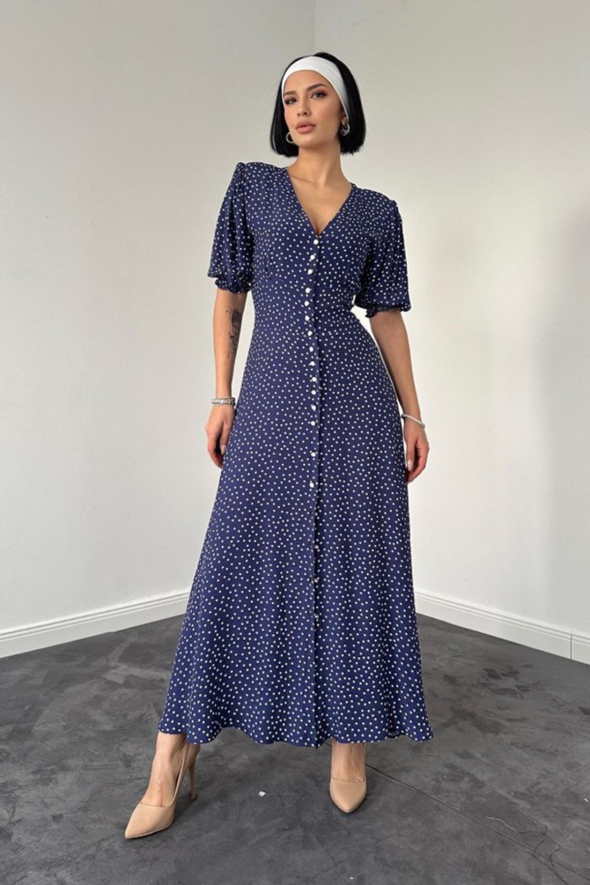 Lacivert Arka Ve Bel Ucu Gipeli Elbise