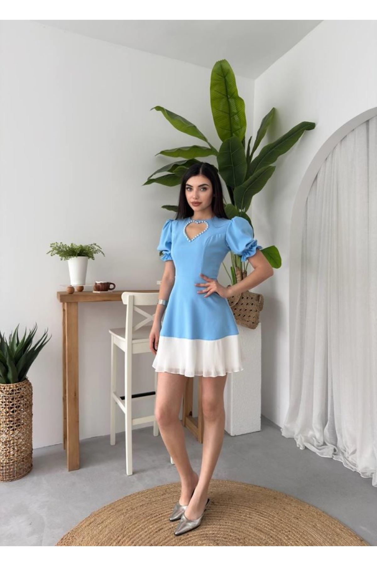 Safe Kalp Detaylı Elbise