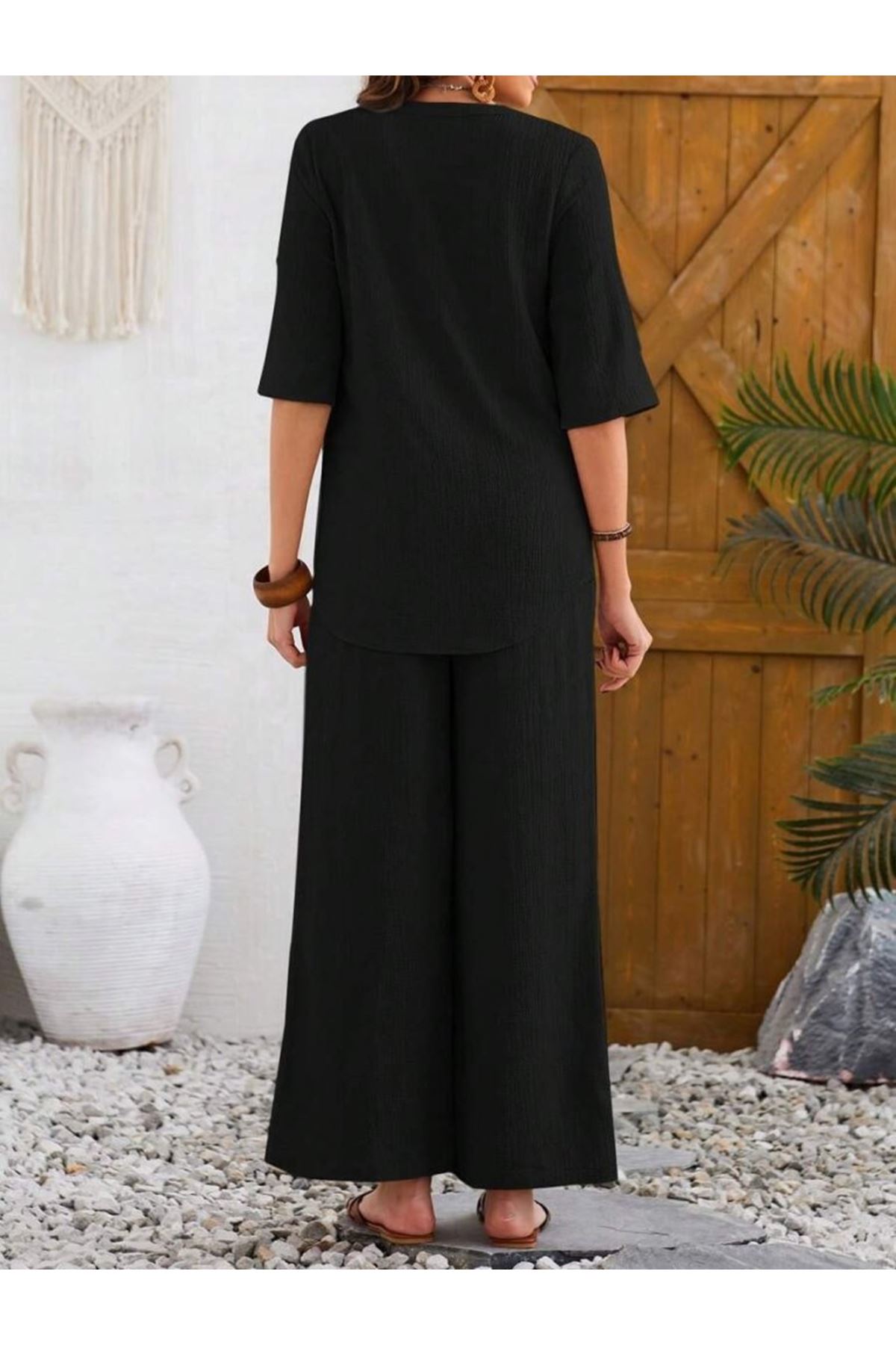 Kadın Kısa Kollu V Hakim Yaka Düğmeli Bürümcük Bluz Ve Pantolon Ikili Takım