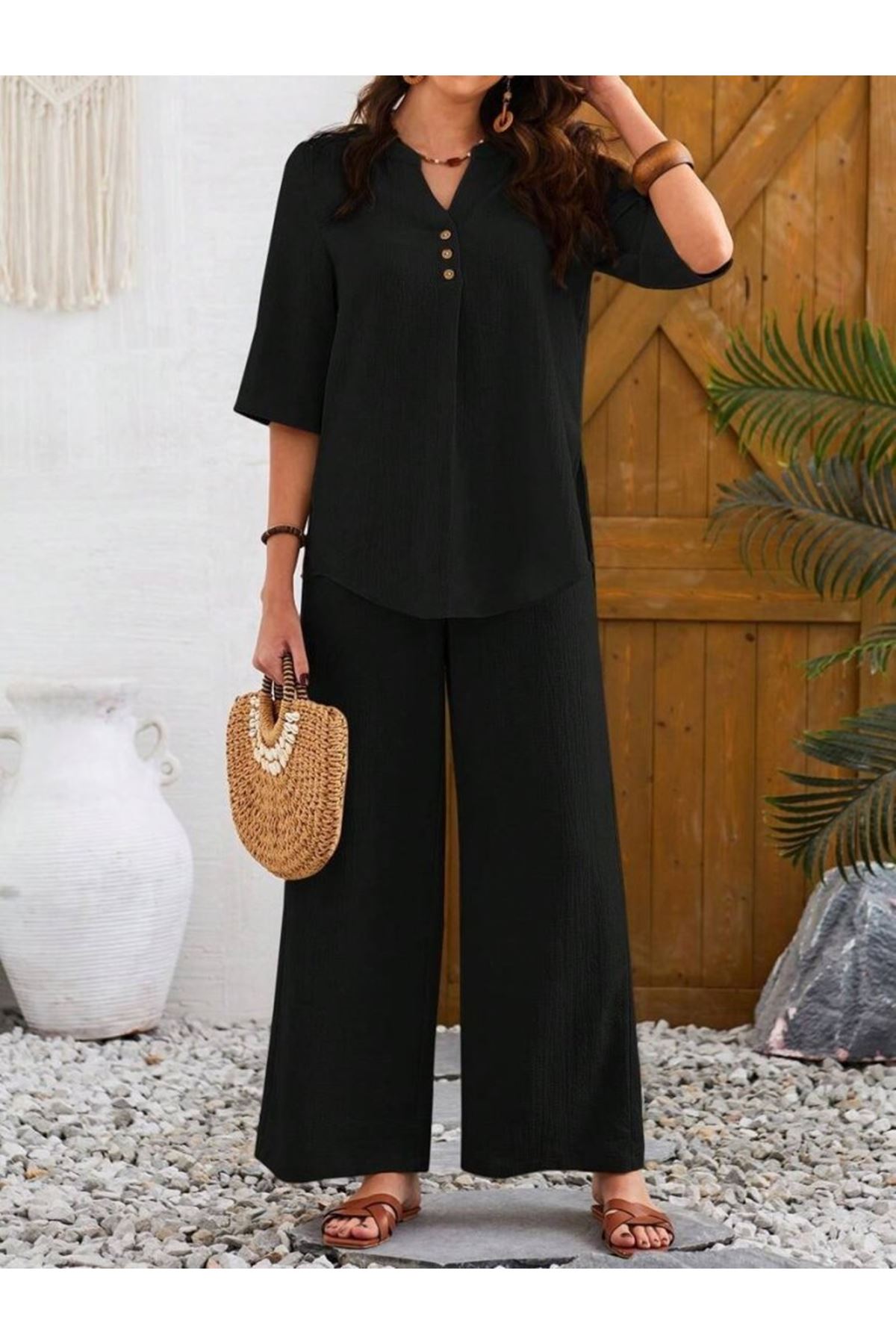 Kadın Kısa Kollu V Hakim Yaka Düğmeli Bürümcük Bluz Ve Pantolon Ikili Takım