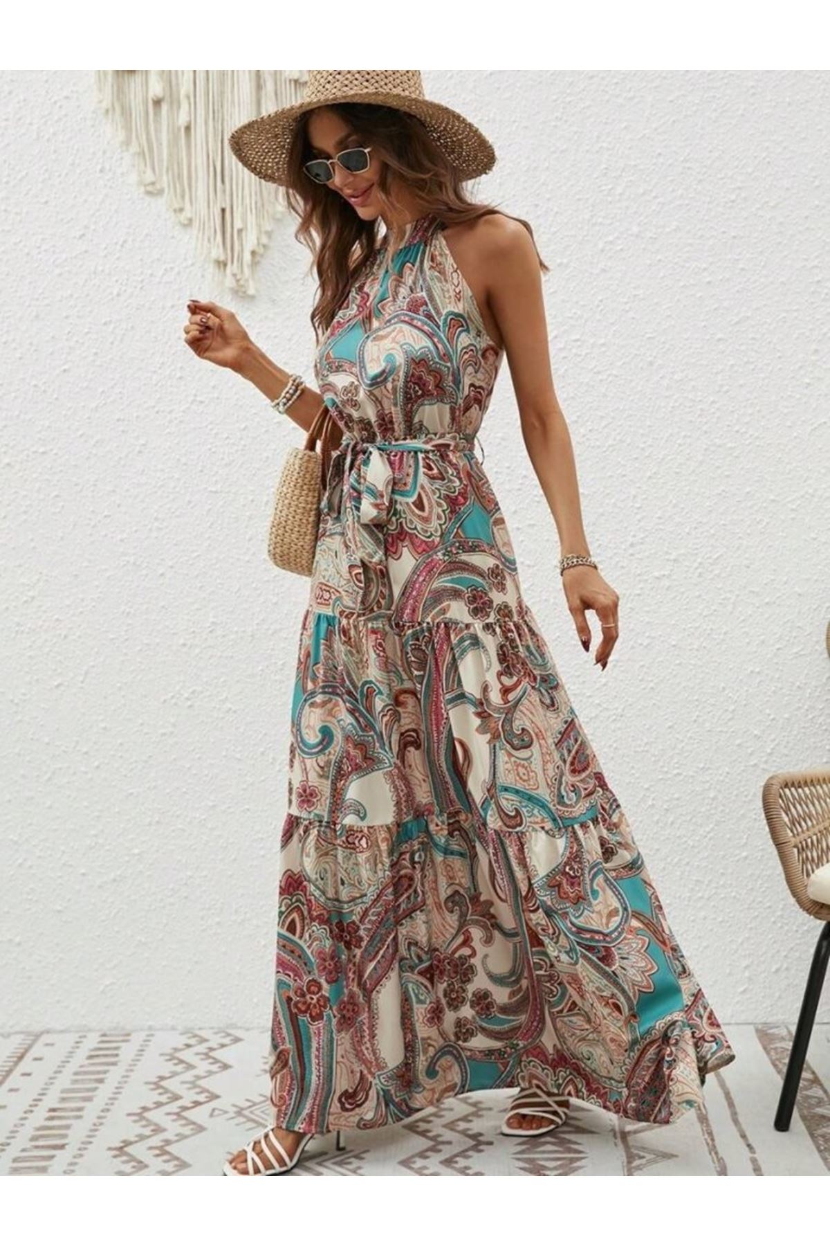 Kadın Halter Yakalı Omuzlardan Açık Kuşaklı Maksi Boy Desenli Süprem Elbise