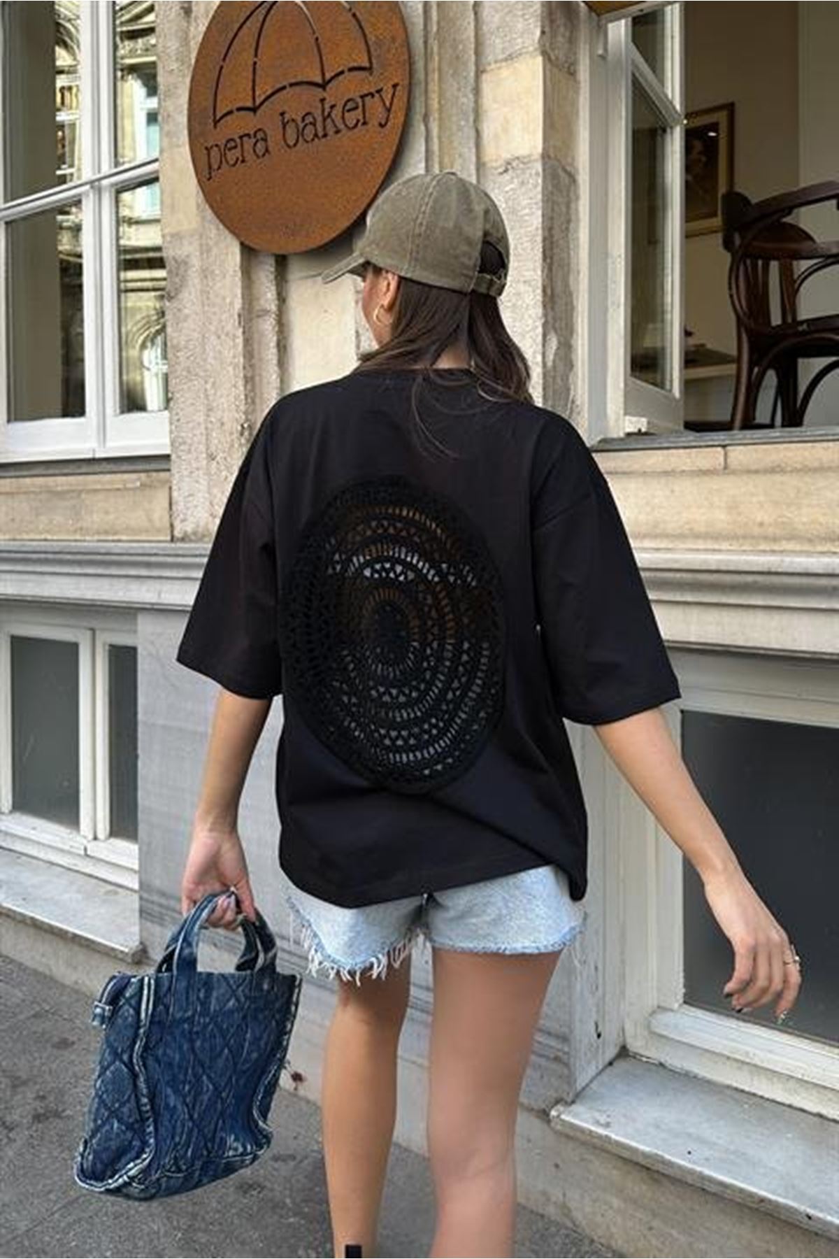 Ocean Sırtı Brodeli Tişört 8022-8