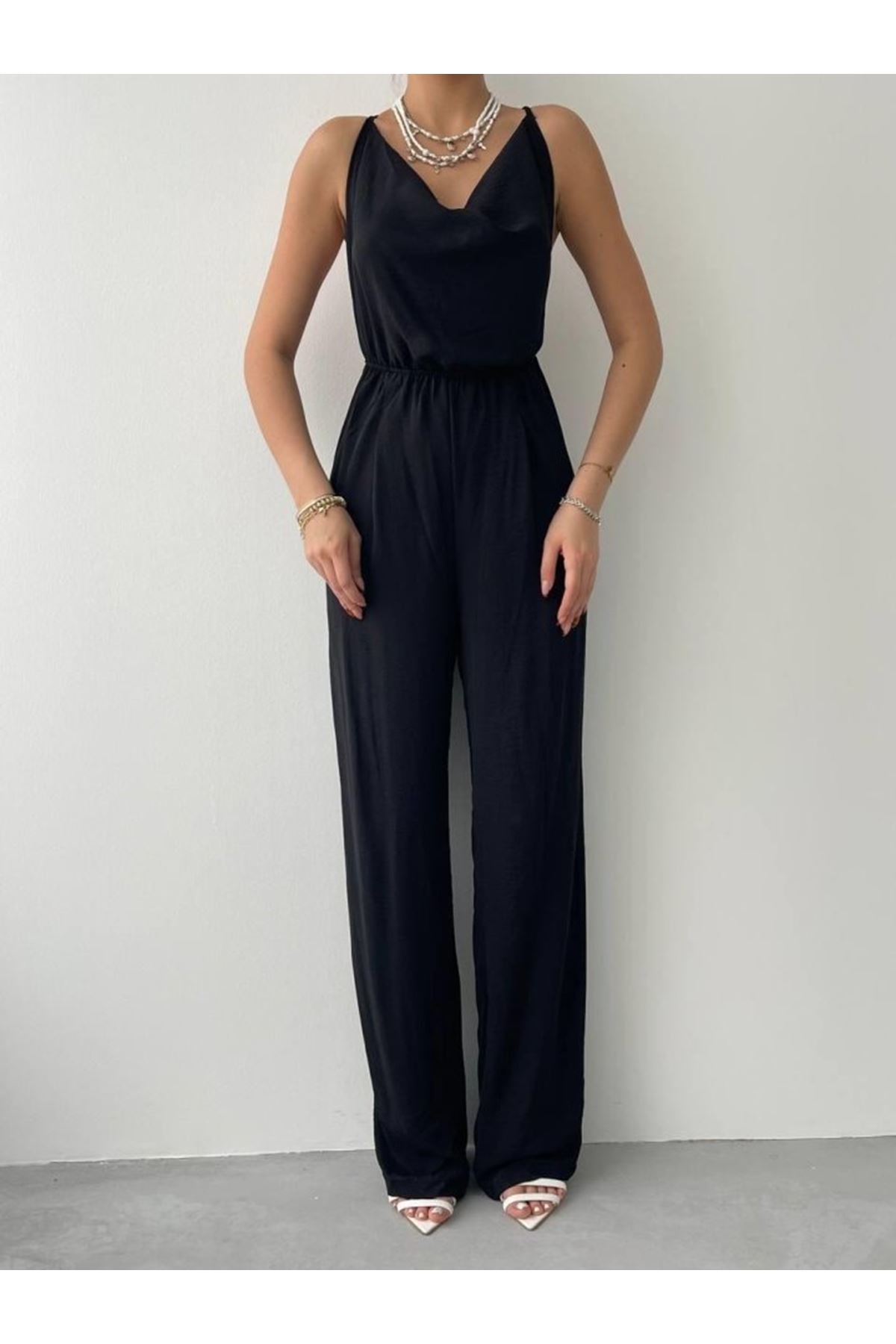 Darcy Sırt Dekolteli Tulum