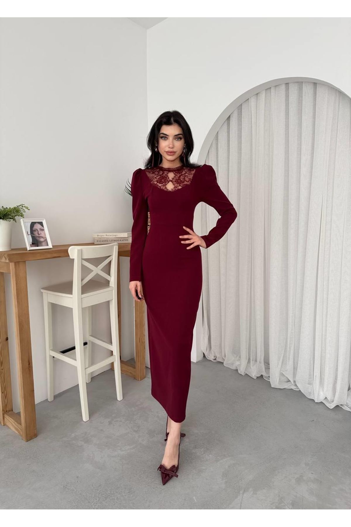 Port Dantel Detay Elbise