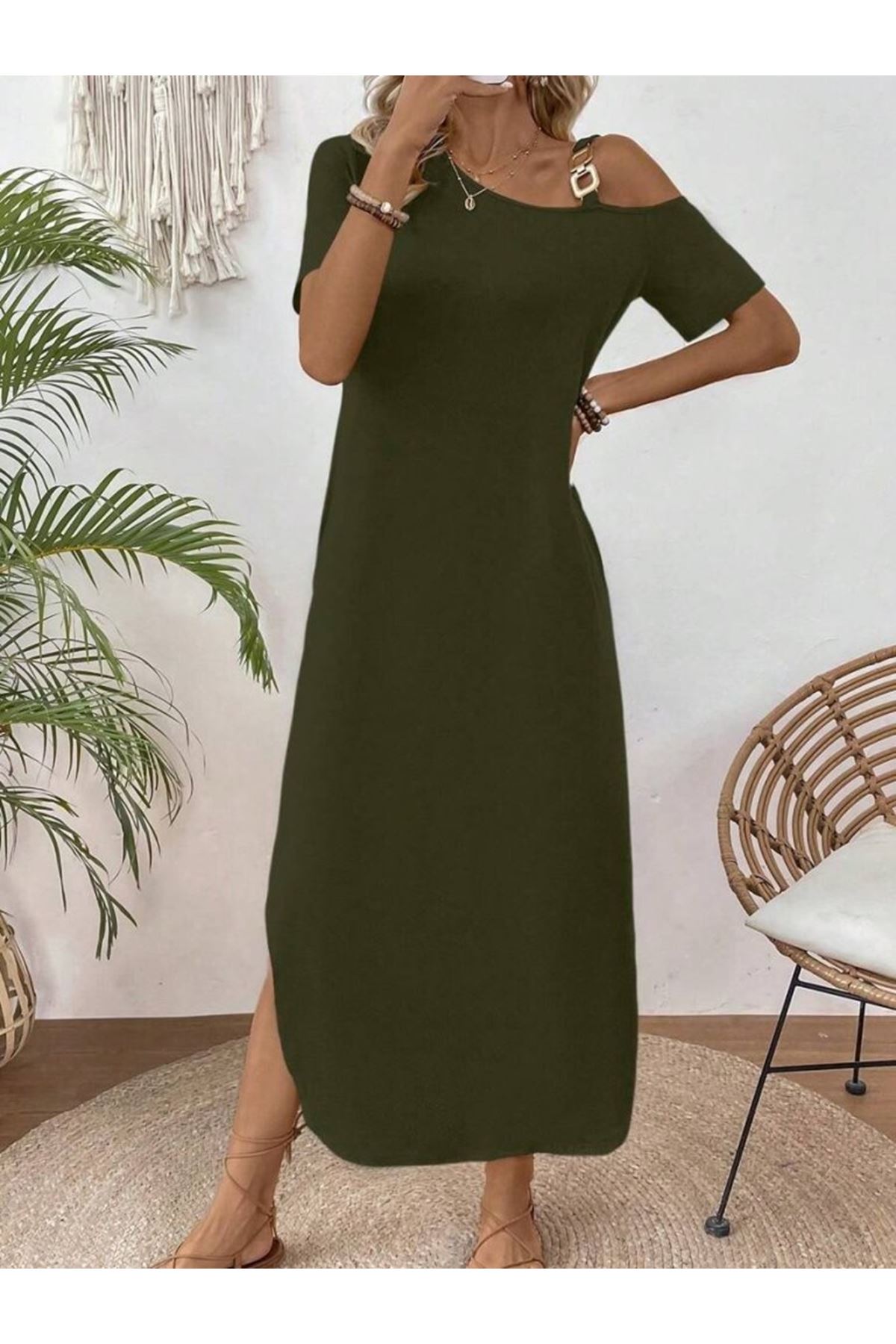 Kadın Tek Omuzdan Açık Toka Detaylı Yandan Yırtmaçlı Maksi Boy Viskon Elbise