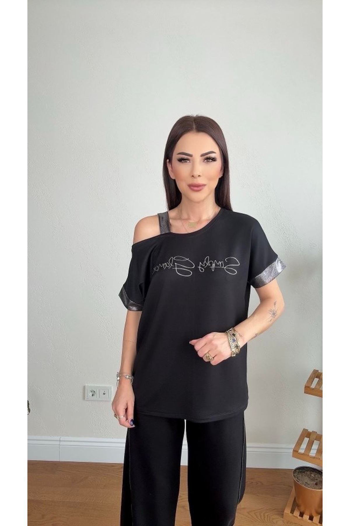 Kadın Kumaş Omuz Dekolteli Siyah Takım