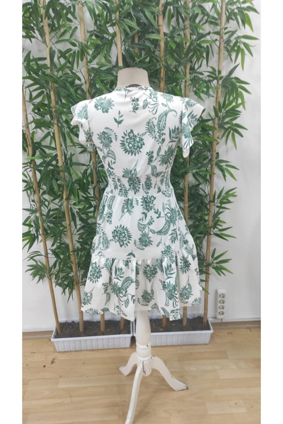 Kadın Kısa Fırfır Kollu Kruvaze Yaka çiçekli Atlas Elbise