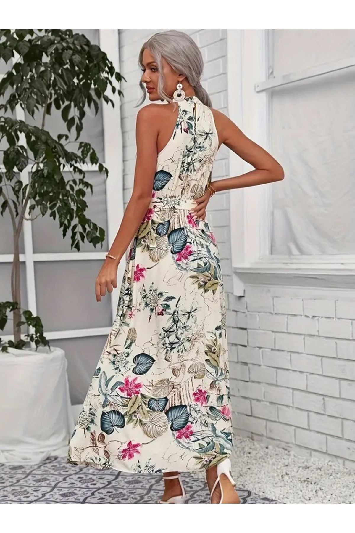 Kadın Omuzlardan Açık Halter Yakalı Yırtmaçlı çiçek Desenli Süprem Elbise