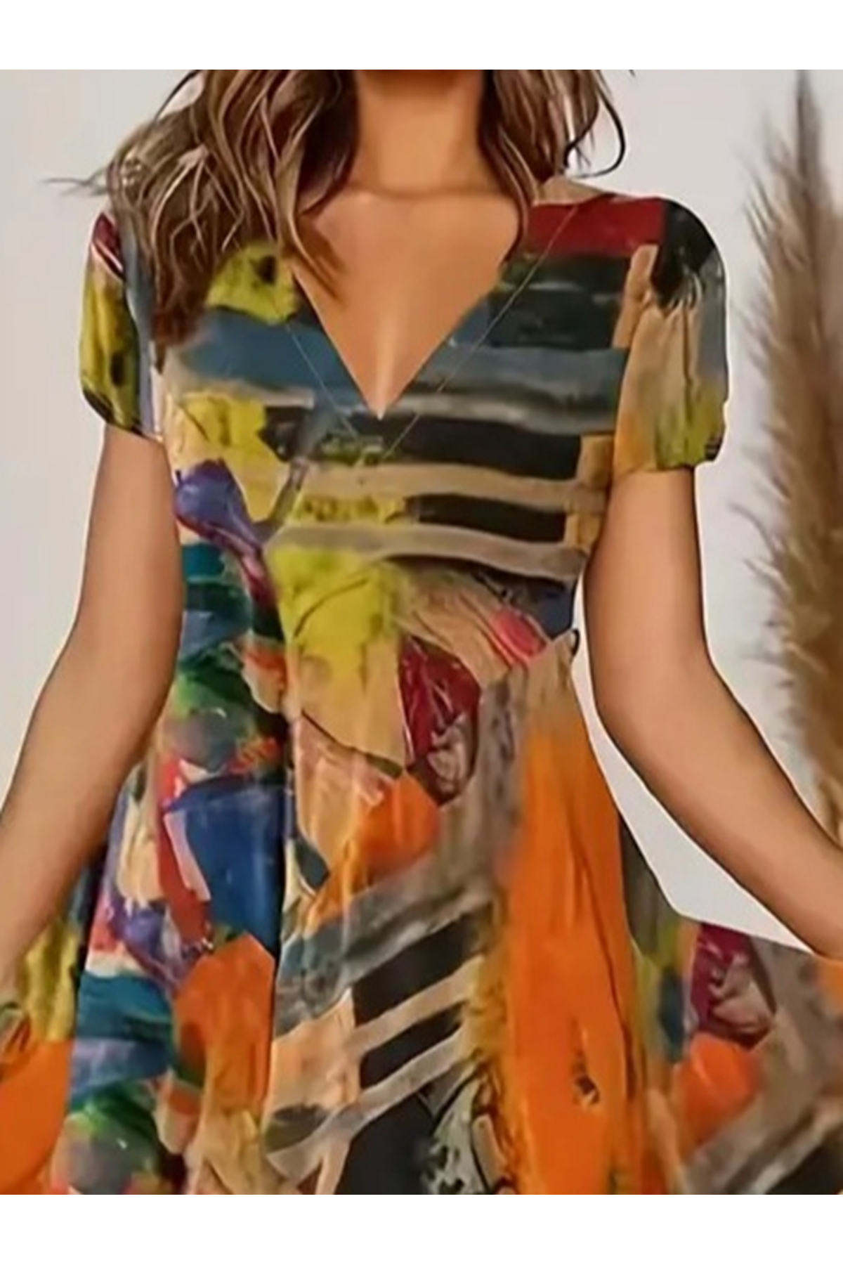 Kadın Kısa Kollu V Yaka Renkli Karışık Desen Kloş Süprem Midi Elbise
