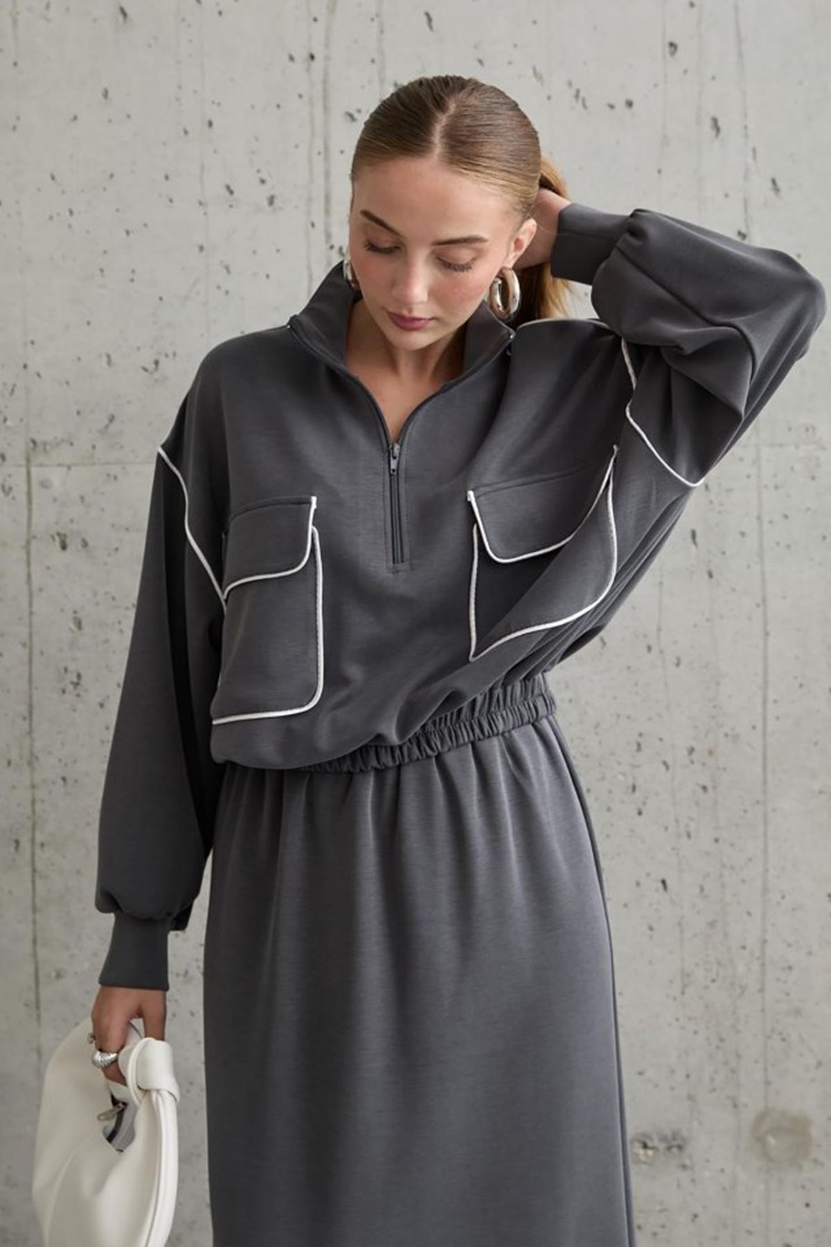 Füme Biyeli Sweatshirt Ve Etek Takım