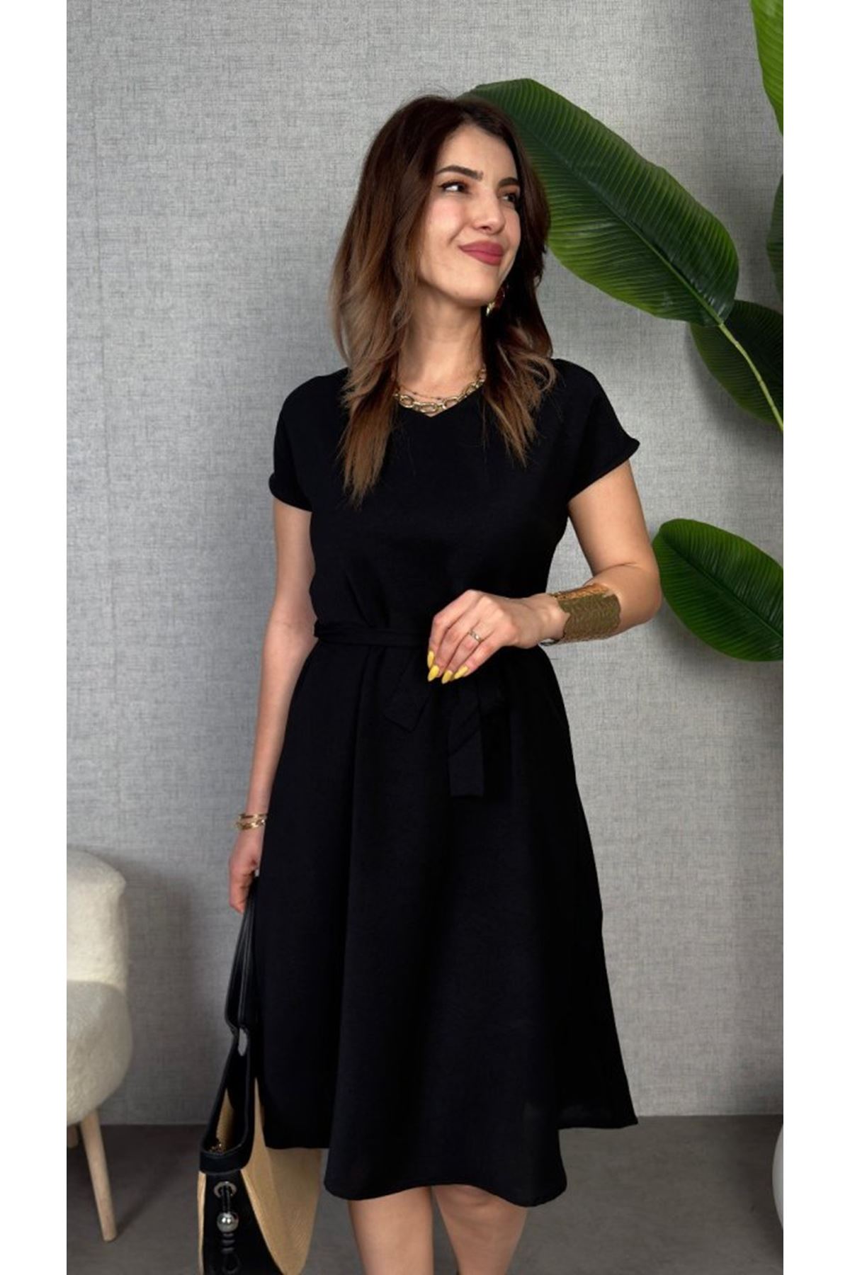 Kadın Kısa Kollu V Yakalı Beli Kuşaklı Ithal Keten Elbise