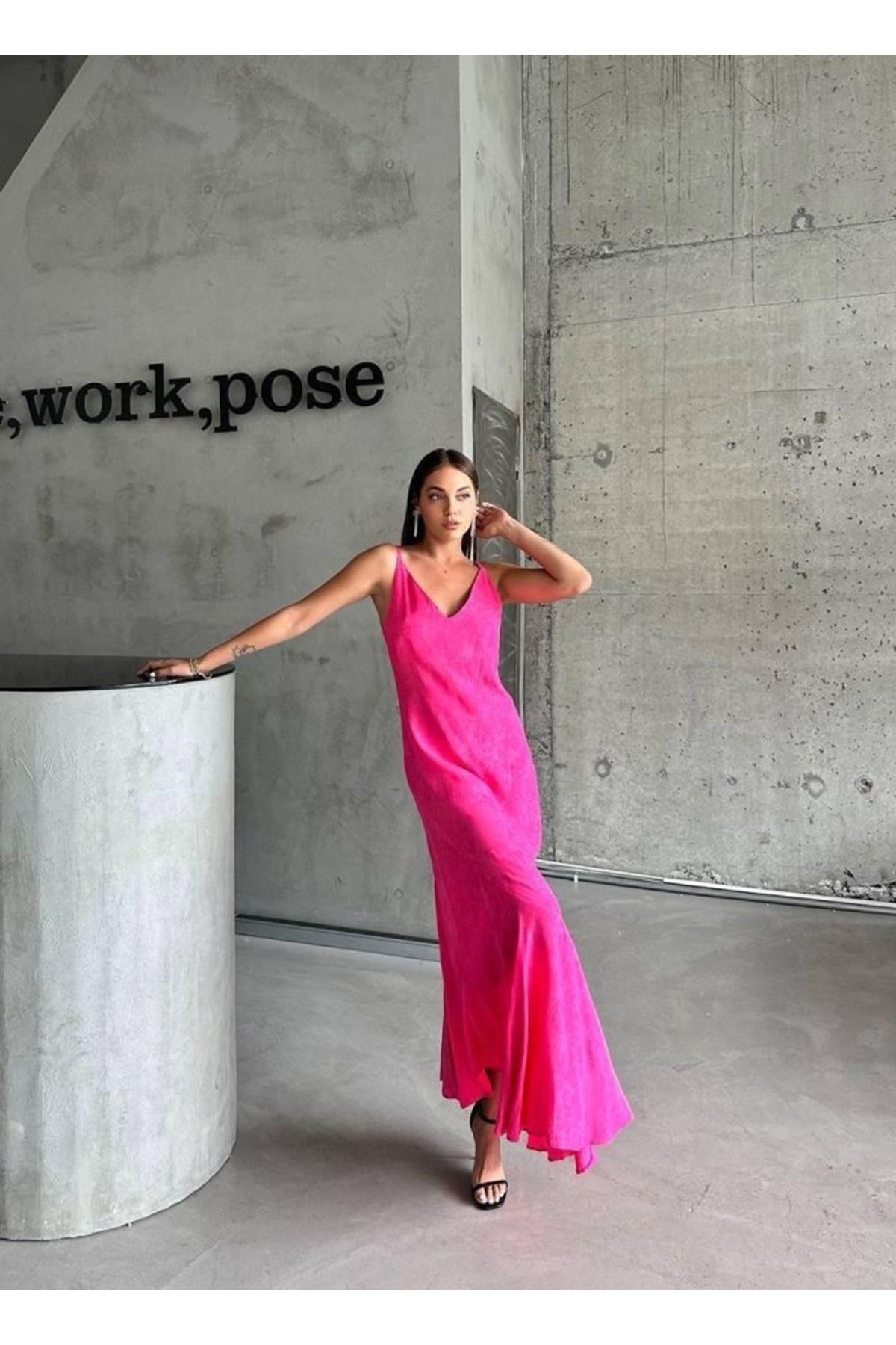 JAKARLI ASKILI SATEN ELBİSE ASİMETRİK - Pembe