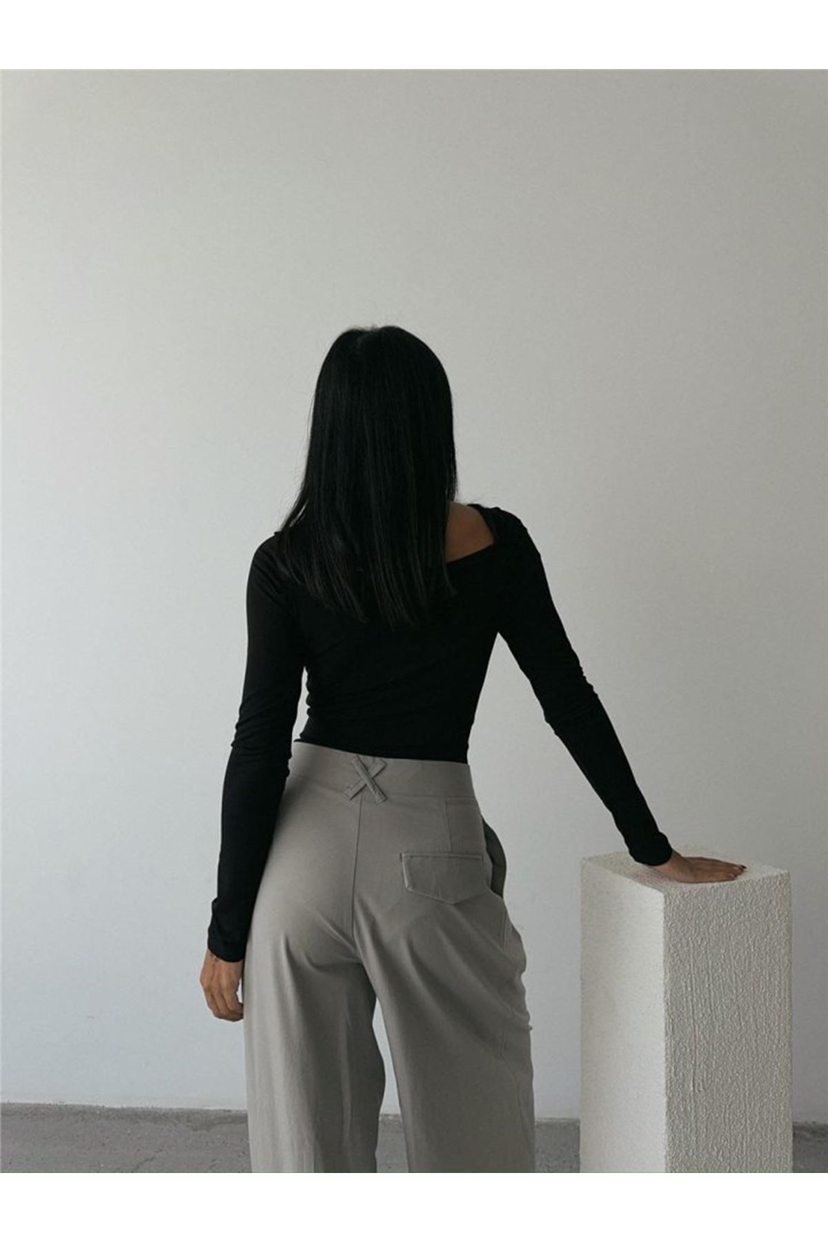 SANDY BODYSUİT ÖNDEN BAĞLAMA DETAYLI - Siyah