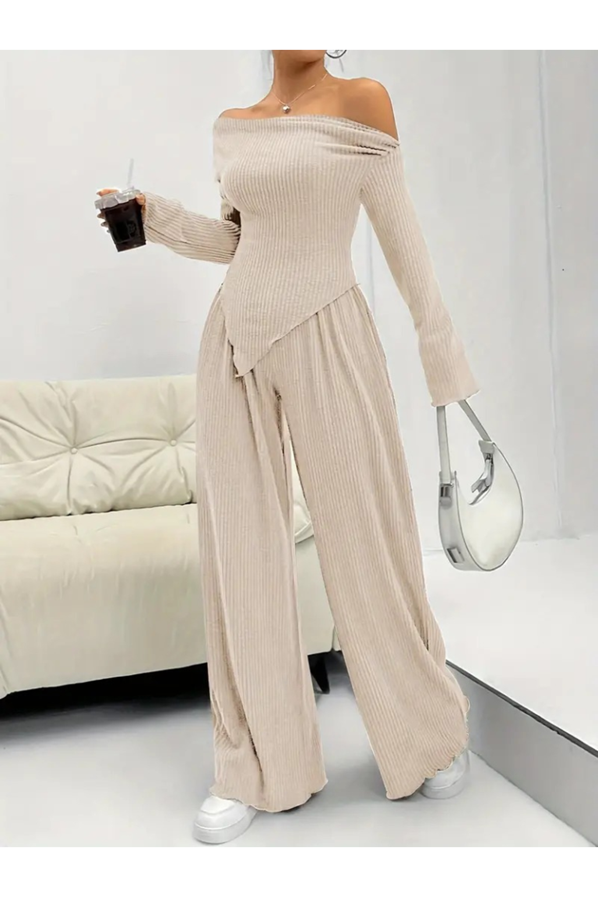 Kadın Uzun Kollu Omuzlardan Açık Asimetrik Kesim Kaşkorse Bluz Ve Pantolon Ikili Pantolon