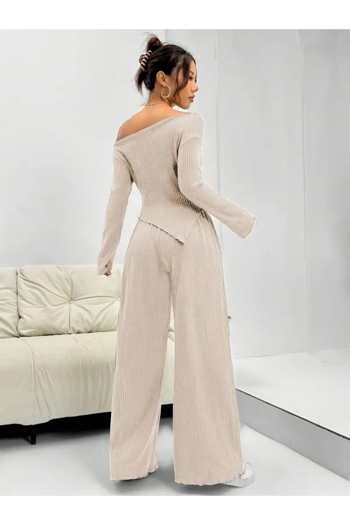 Kadın Uzun Kollu Omuzlardan Açık Asimetrik Kesim Kaşkorse Bluz Ve Pantolon Ikili Pantolon