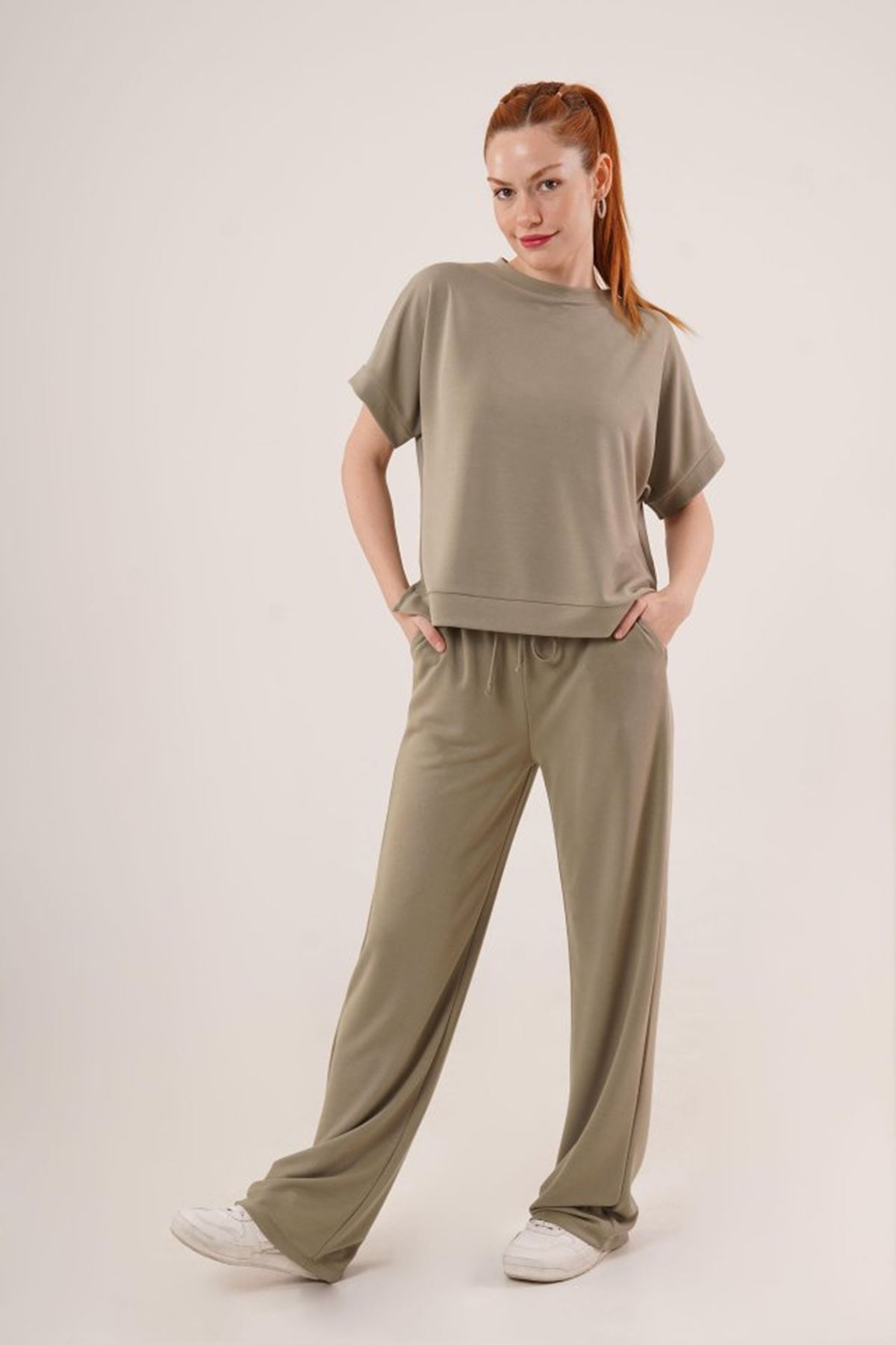 Modal Kısa Kollu Üst Ve Geniş Paça Eşofman İkili Yağ Yeşili Takım
