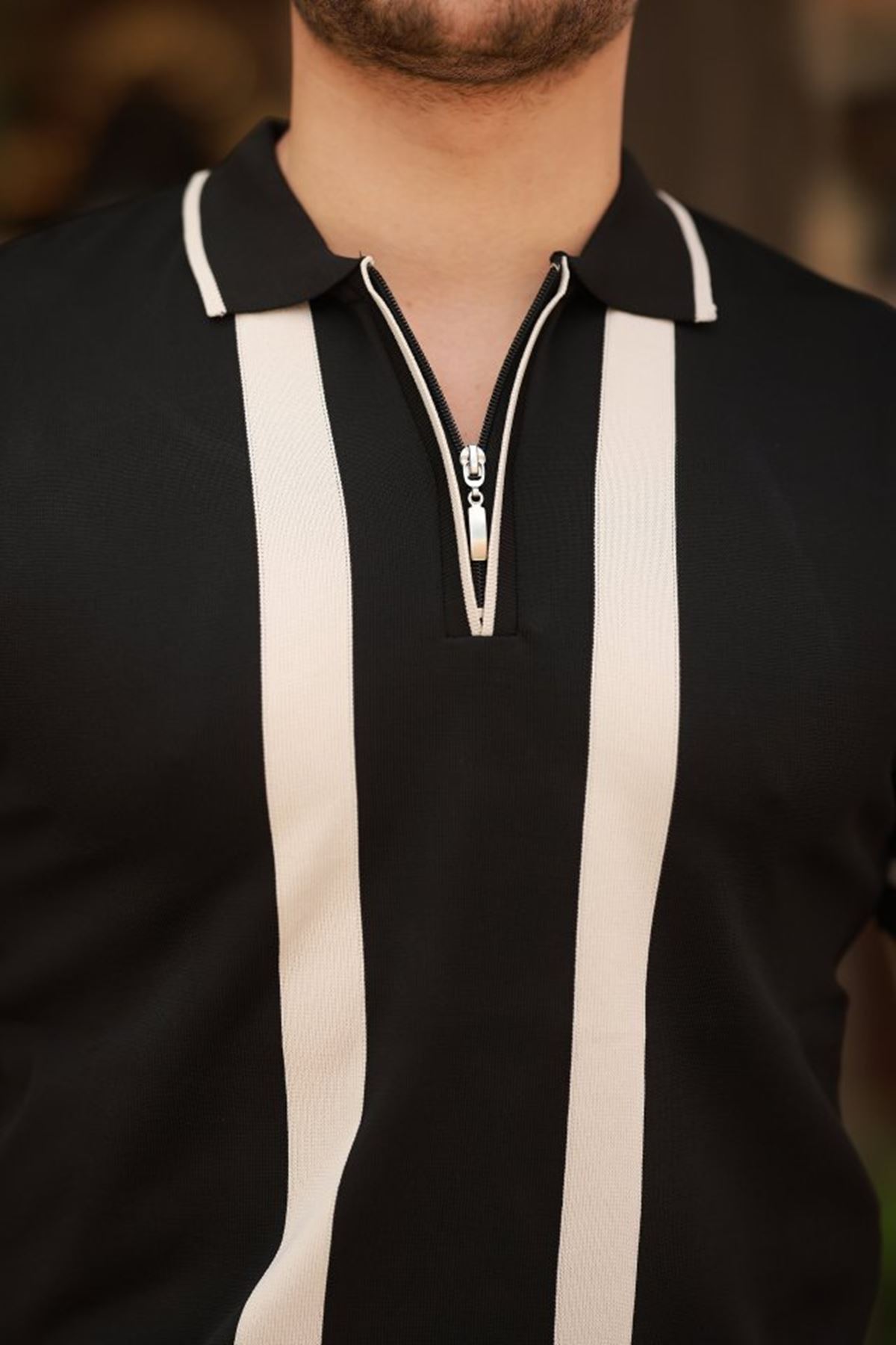 Erkek Fermuar Yakalı şerit Detaylı Kısa Kollu Tişört