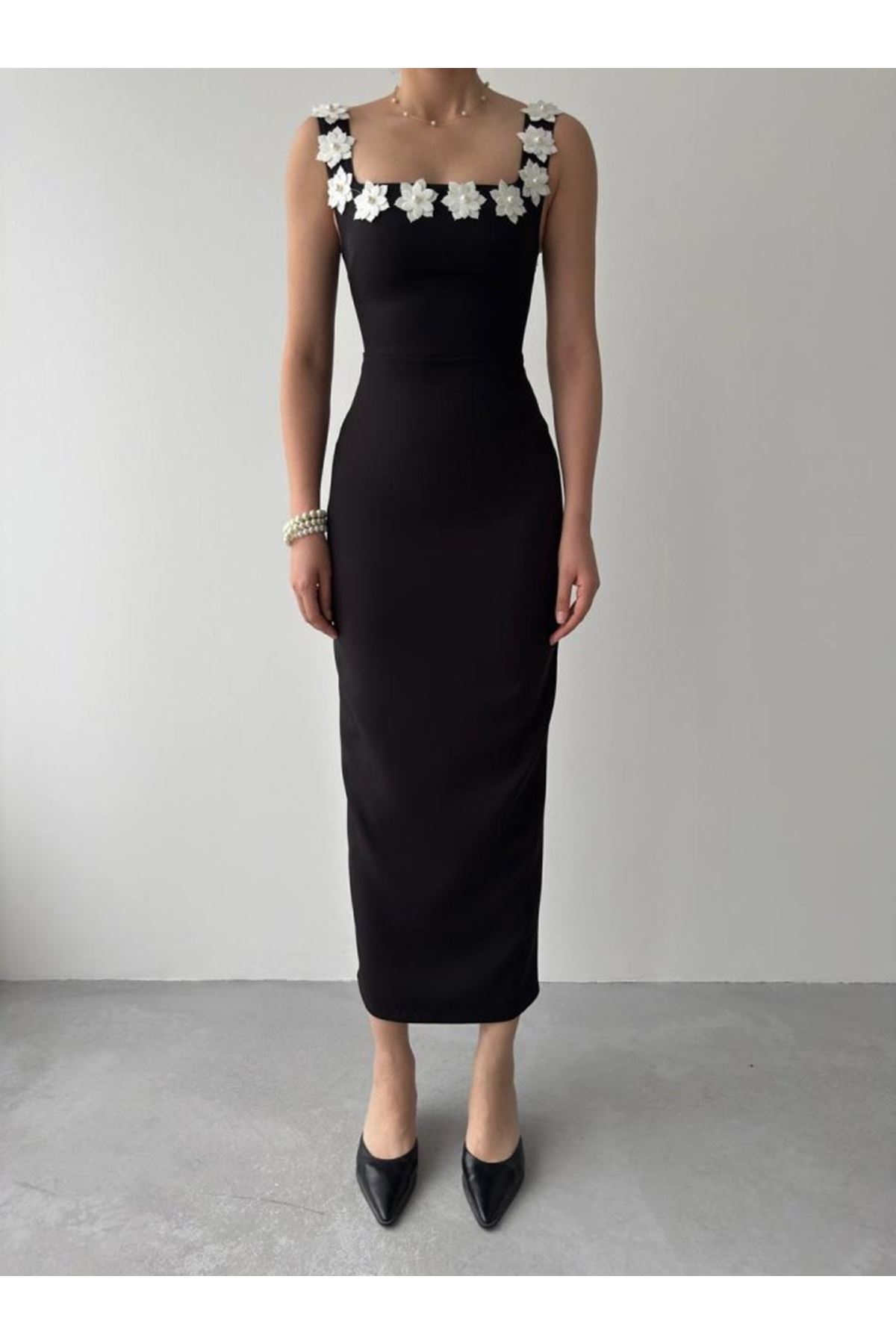 Mıng Çiçek Detaylı Elbise