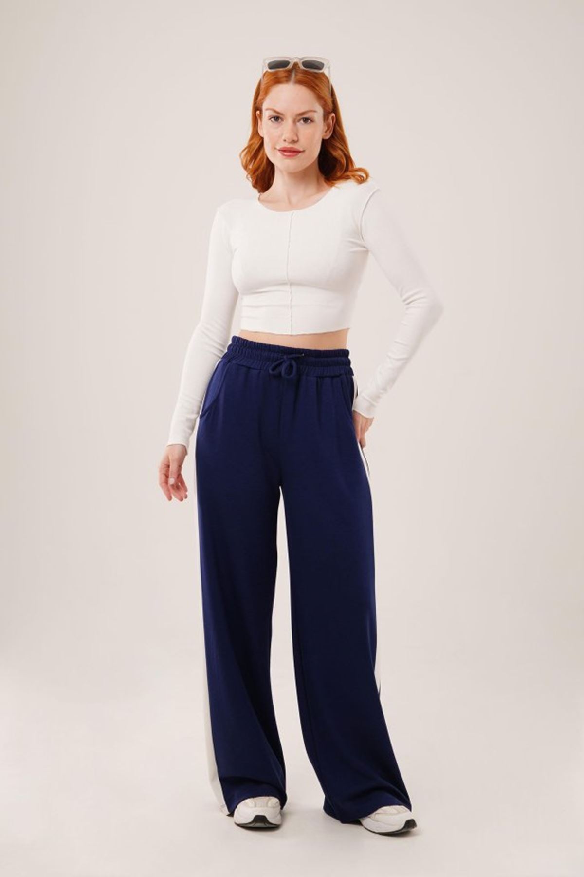 Ters Dikişli Basic Beyaz Body Bluz