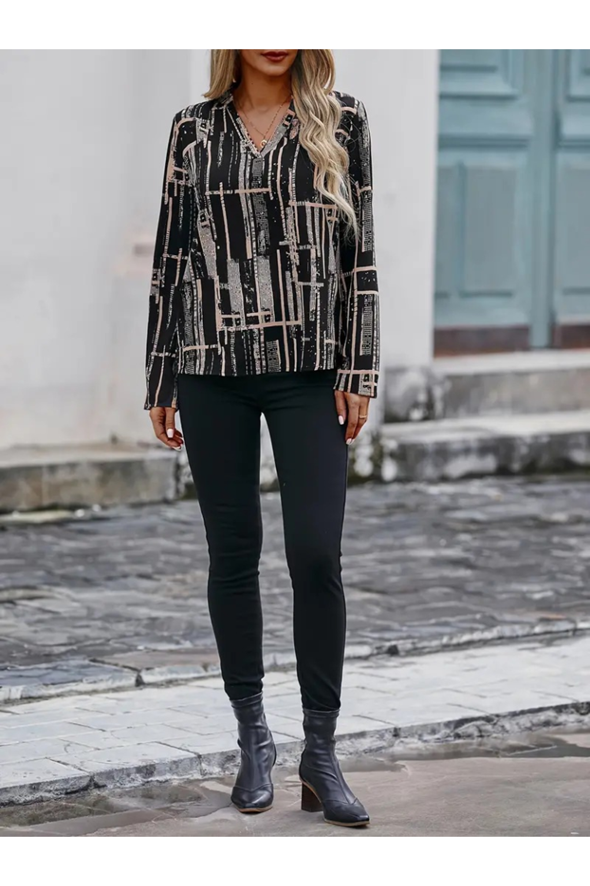 Kadın Uzun Kollu V Yakalı Desenli Dalgıç Bluz