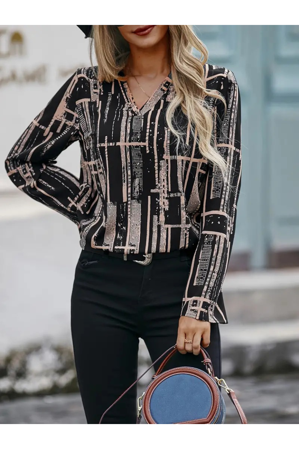 Kadın Uzun Kollu V Yakalı Desenli Dalgıç Bluz