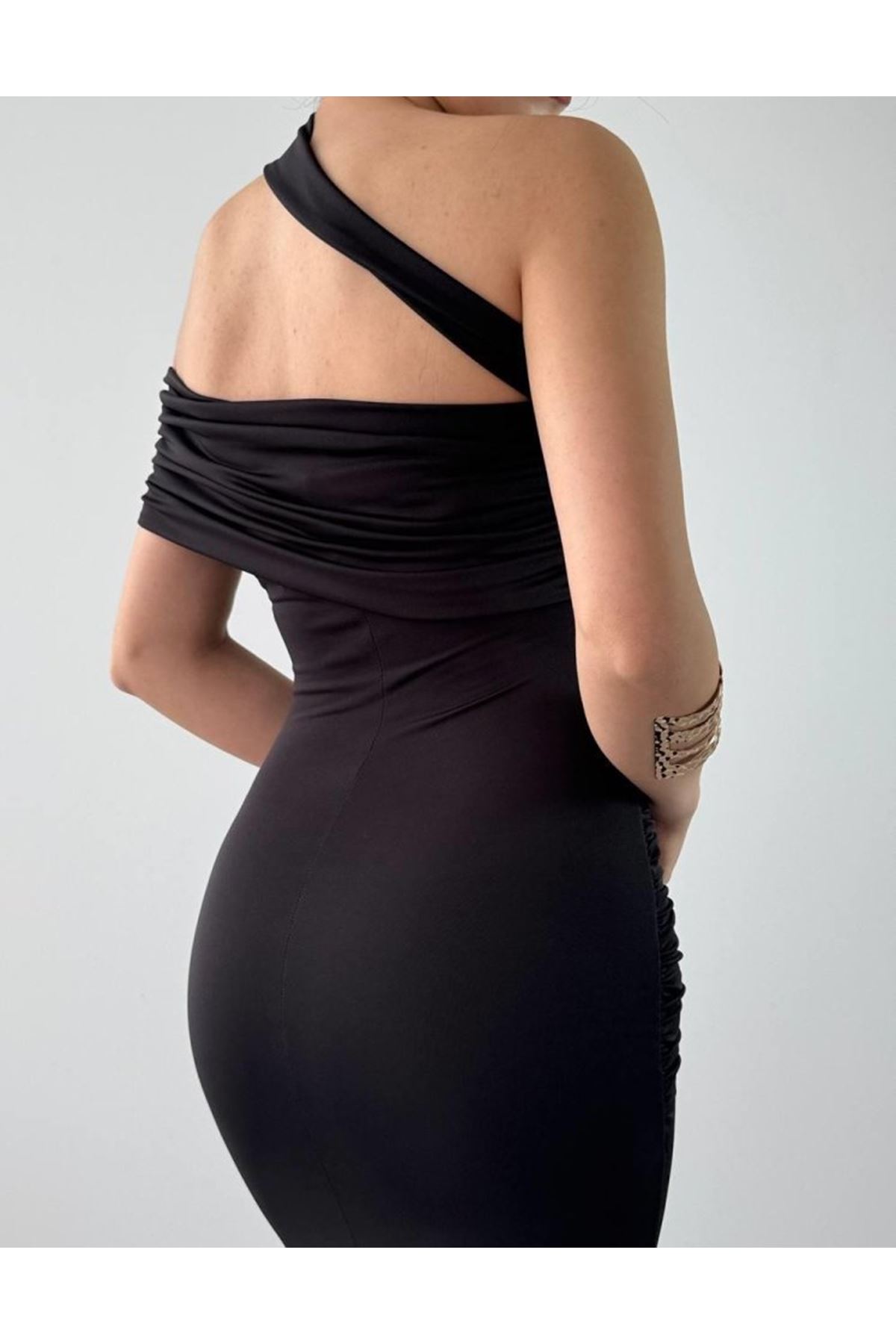 Reta Çapraz Omuz Elbise