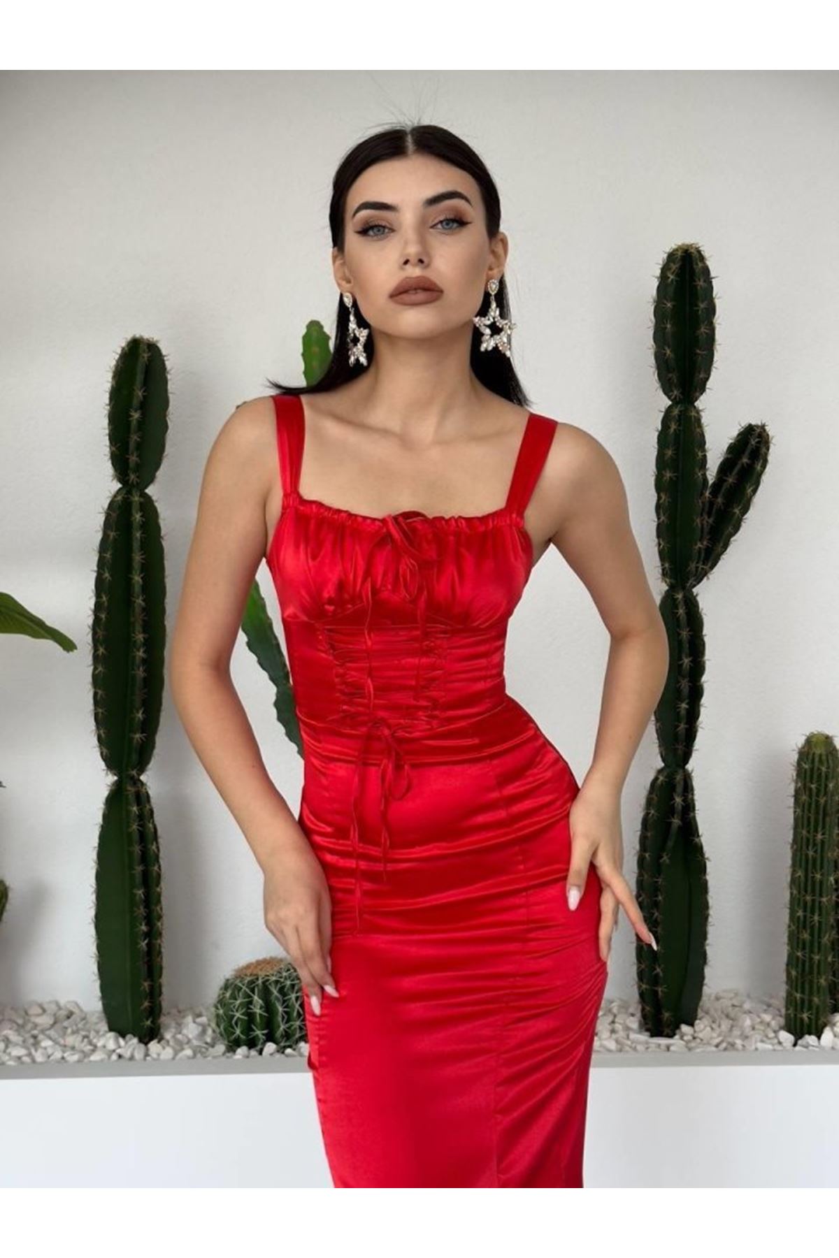 PAG İP ASKILI ELBİSE